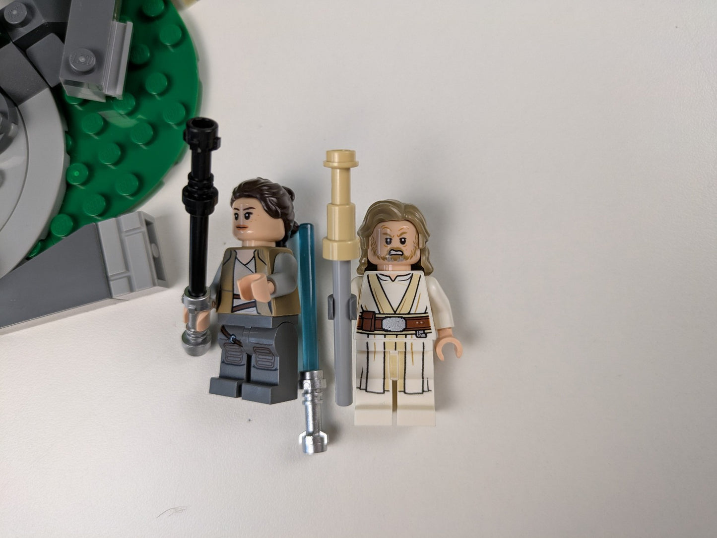 Lego Star Wars: Episode 8: Ahch-To Island Training Set 75200 - Complete Set