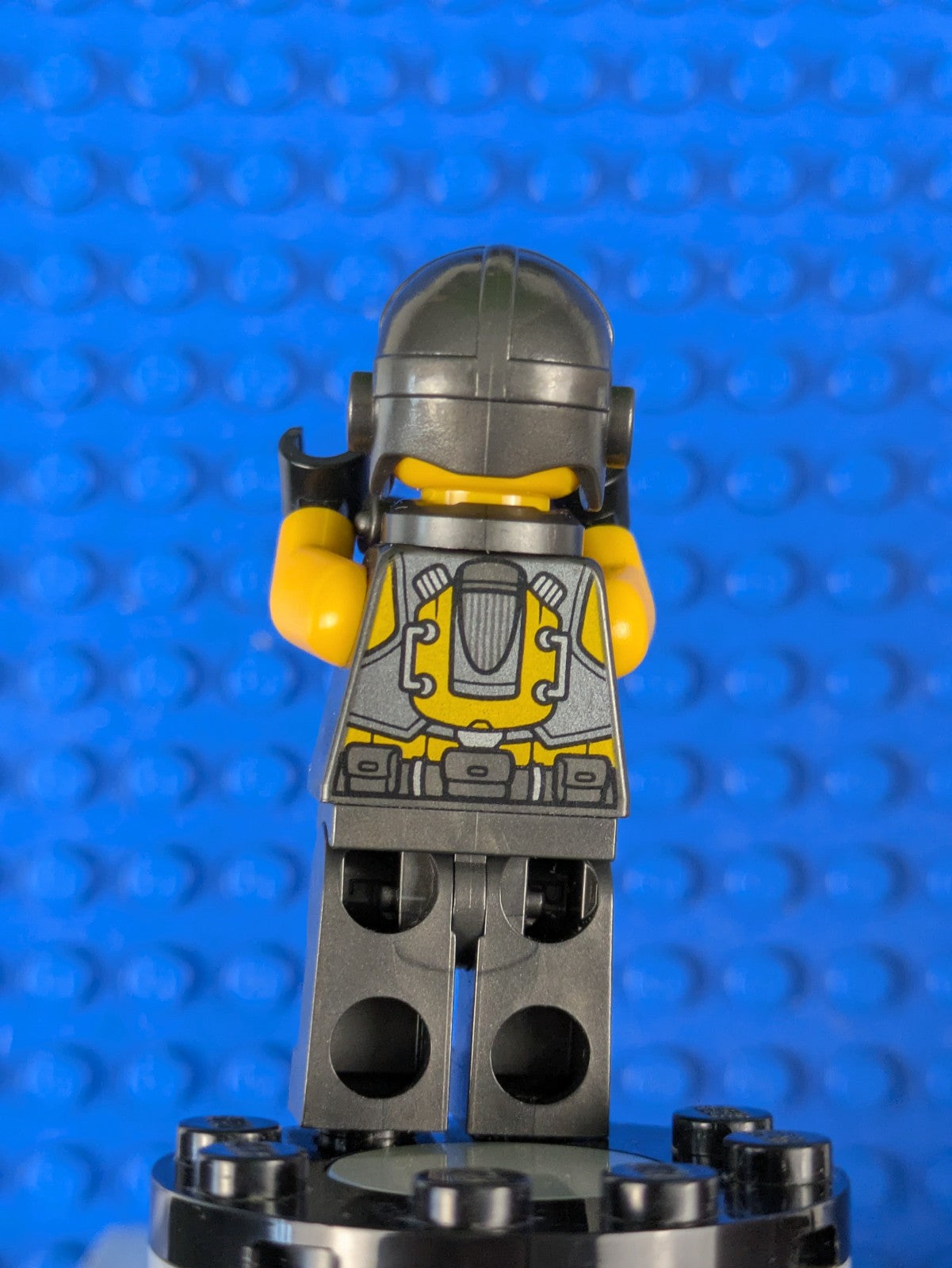 Lego Super Heroes: Avengers: AIM Agent sh0624 Sets 76166, 76167