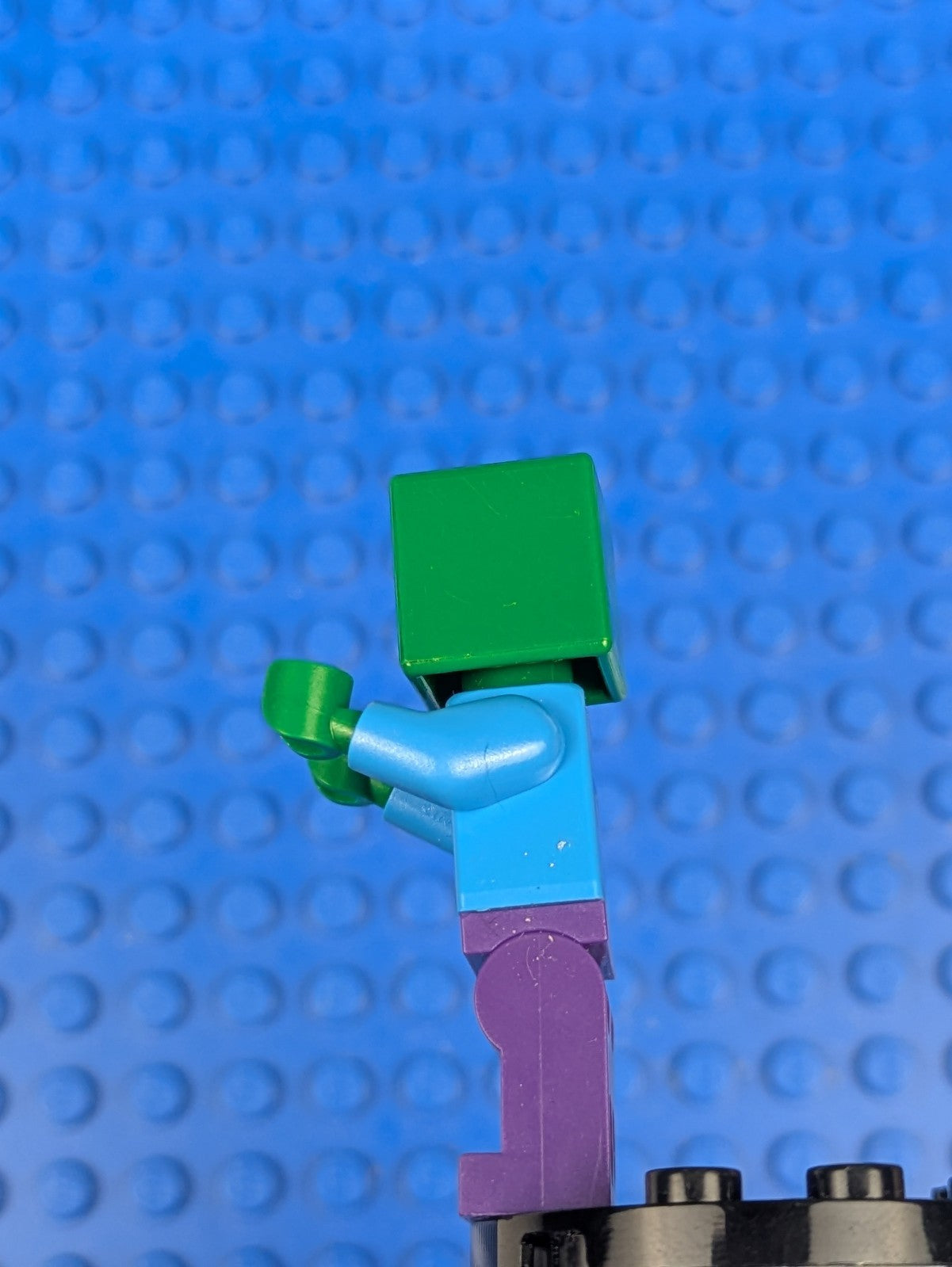 Lego Minecraft: Zombie - Dark Purple Legs min010 Sets 21113, 662101