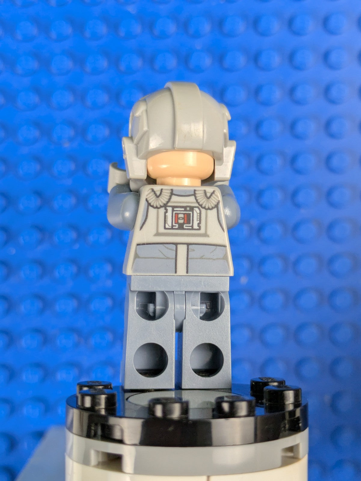 Lego Star Wars: AT-AT Driver - Dark Red Imperial Logo sw0581 Set 75054