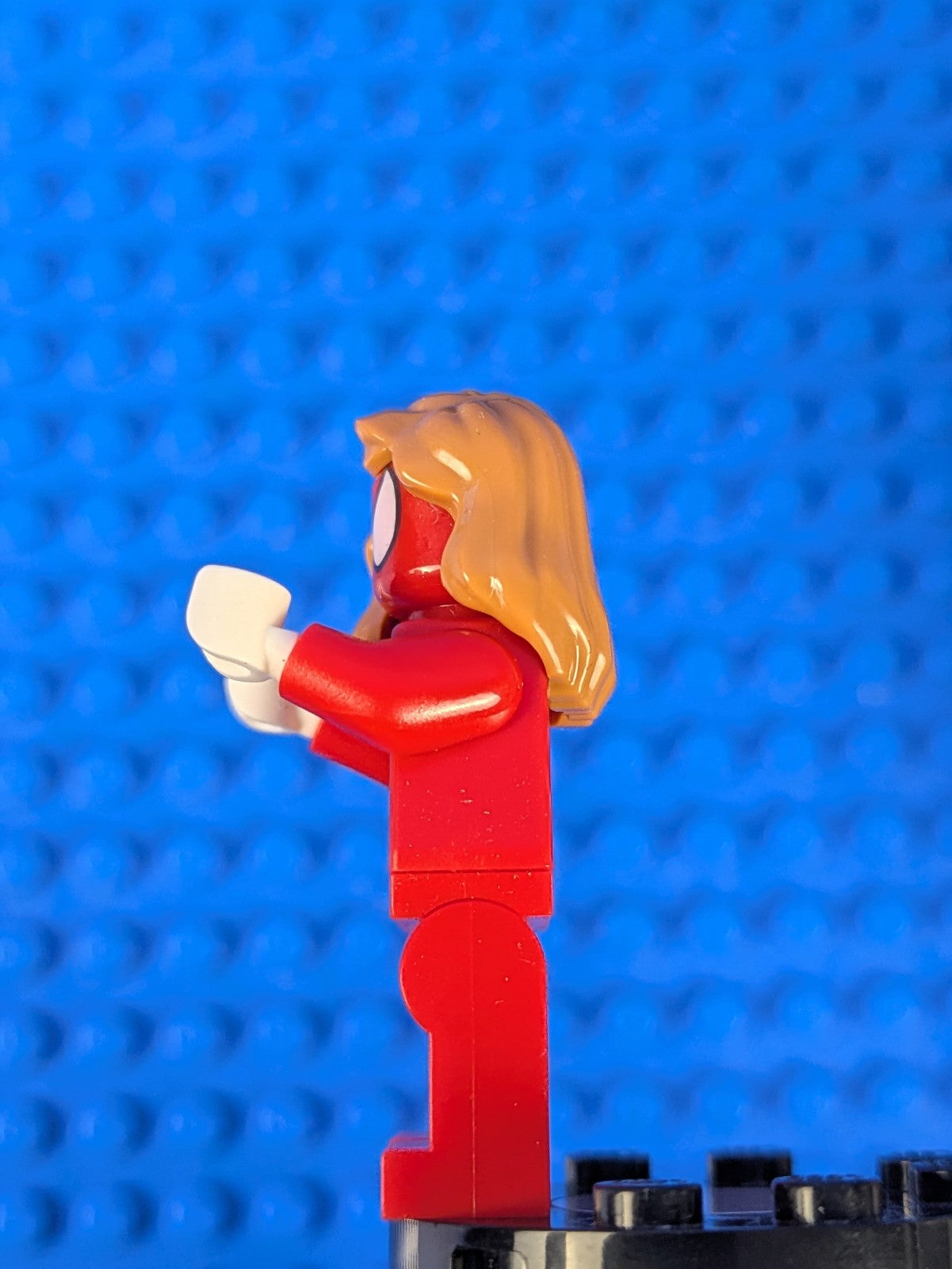 Lego Super Heroes: Spider-Girl - Red Outfit sh0273 Set 76057