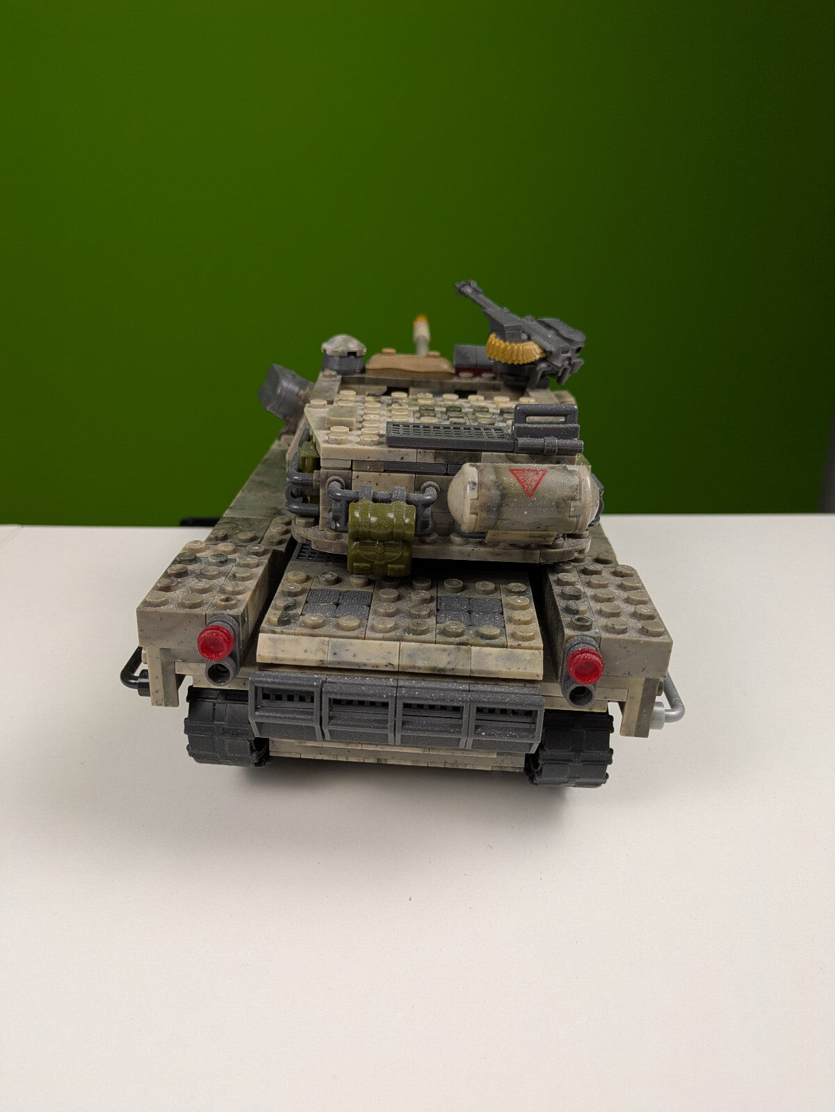 Mega Bloks Call Of Duty Heavy Armor Outpost 06822 - Tank