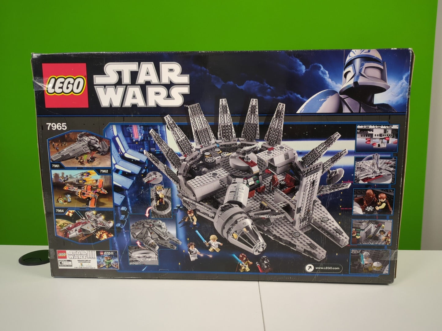 Lego Star Wars: Millennium Falcon Set 7965 - BRAND NEW!
