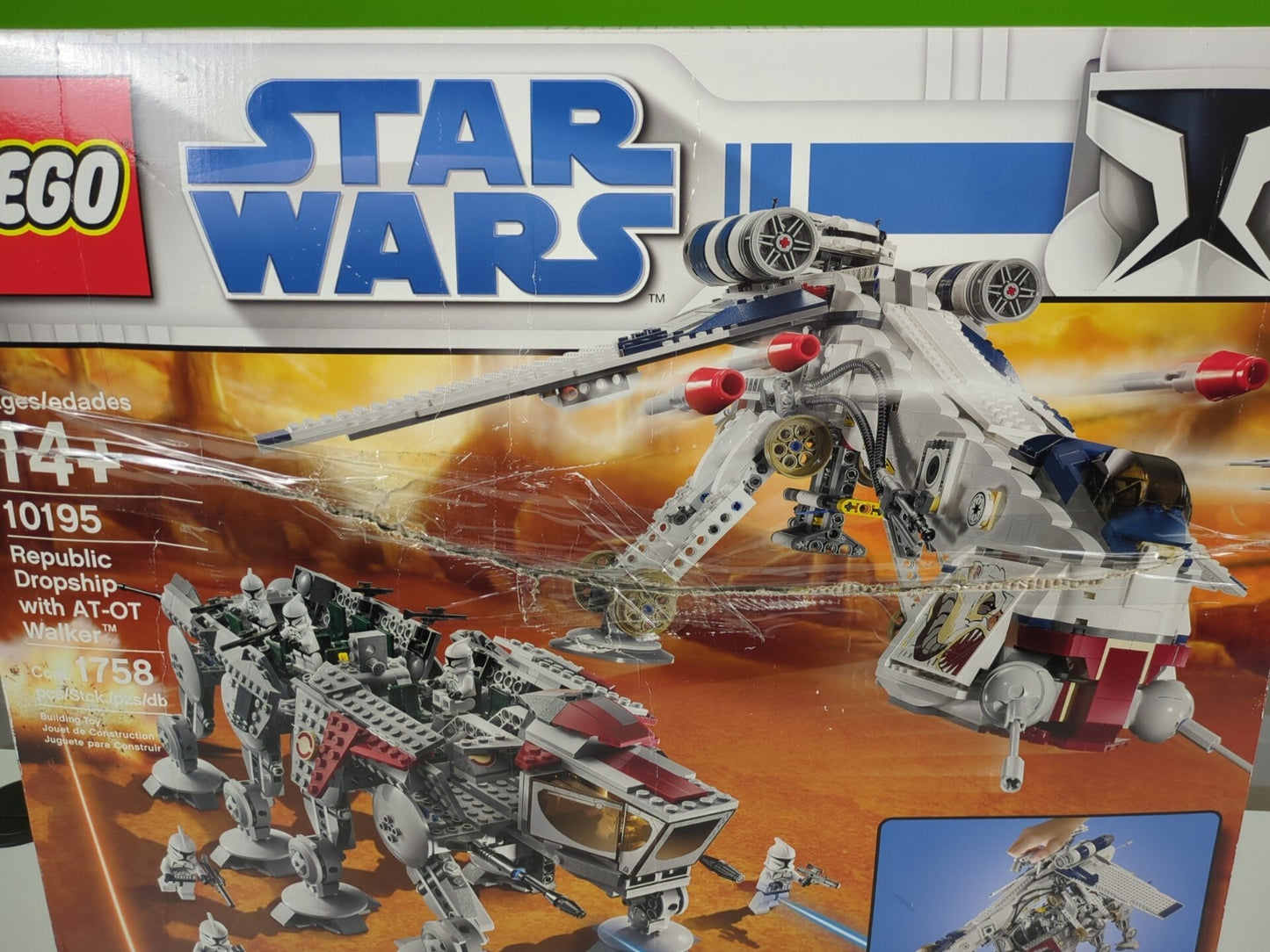 Lego Star Wars: The Clone Wars: Republic Dropship with AT-OT 10195 - BRAND NEW