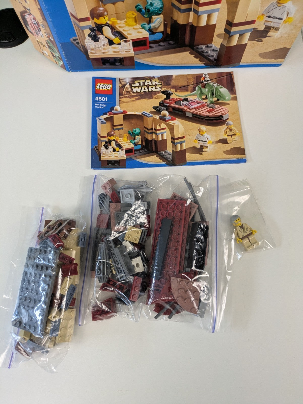 Lego Star Wars: Mos Eisley Cantina (Blue Box) Set 4501