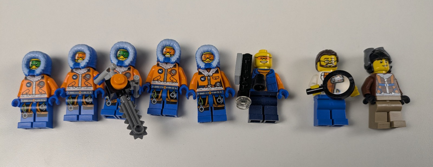 Lego City: Town: Arctic Base Camp Set 60036 w/ Additional Arctic Explorer