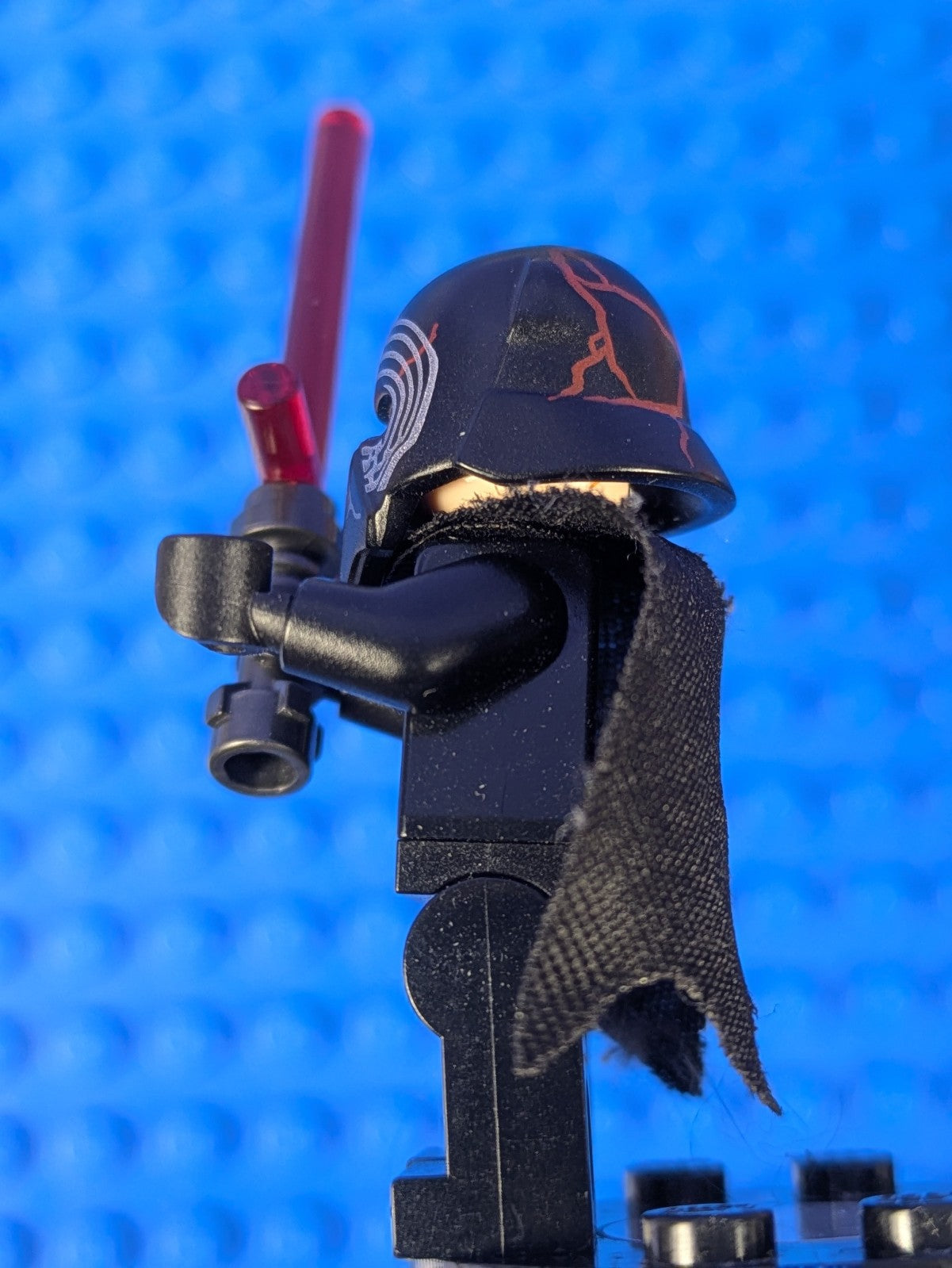 Lego Star Wars: Supreme Leader Kylo Ren (Cape) sw1061 Set 75256