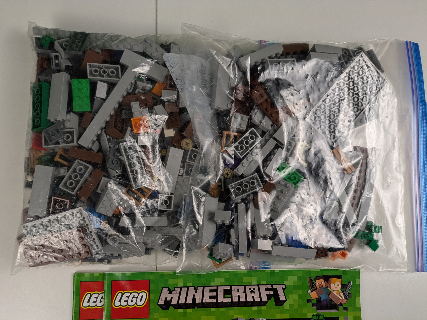Lego Minecraft: The Bedrock Adventures Set 21147