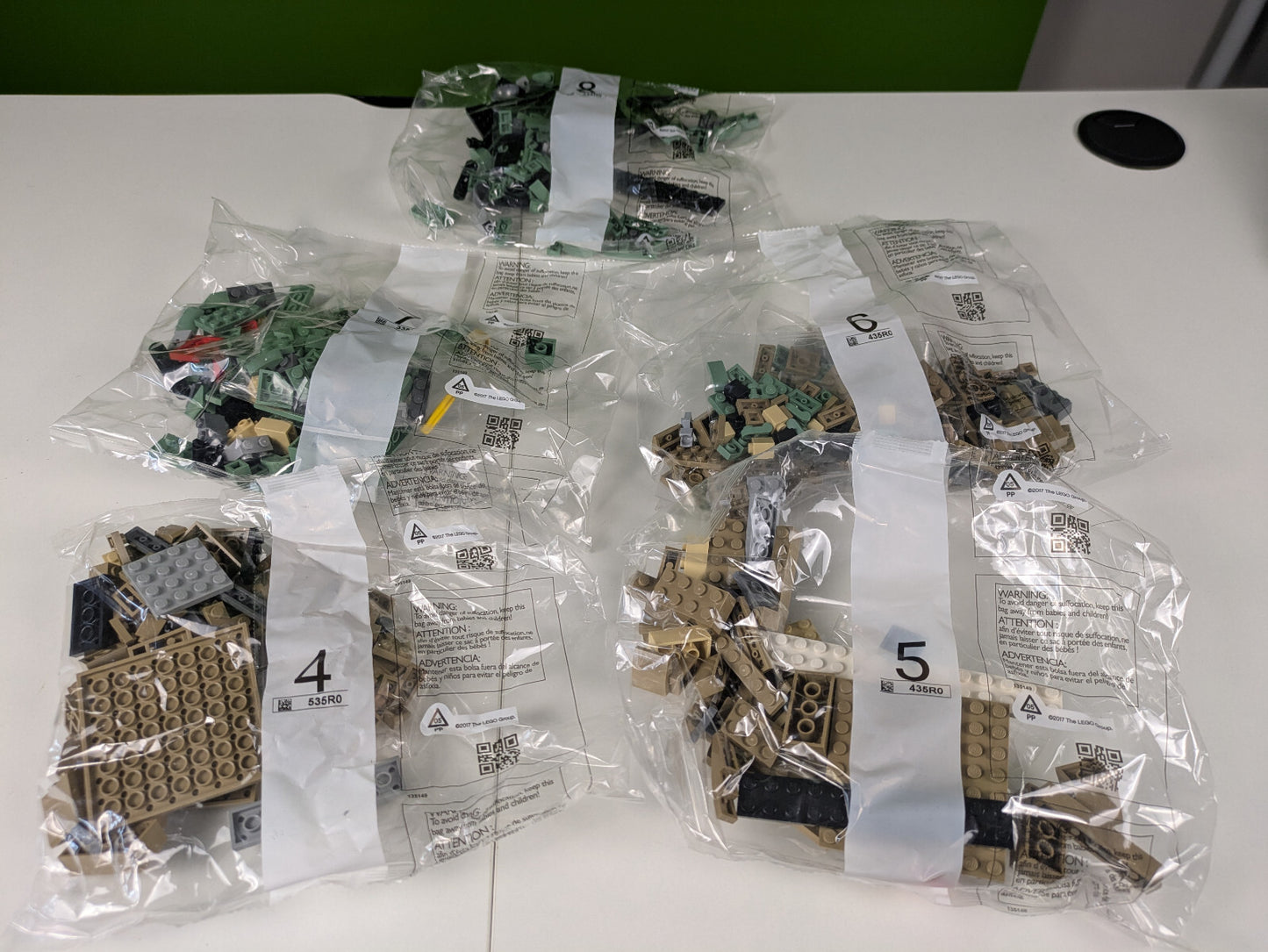 Lego Star Wars: Sculptures: The Child Set 75318 - w/ Instructions