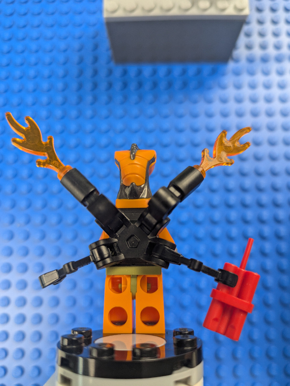 Lego NINJAGO: Core: Cobra Mechanic - Harness Torso njo0738 Set 71776