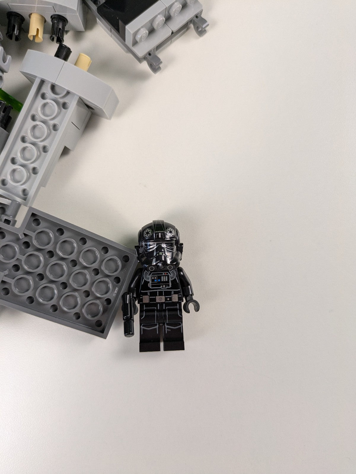 Lego Star Wars: Episode 4-6: Imperial TIE Fighter Set 75300 - Incomplete Set