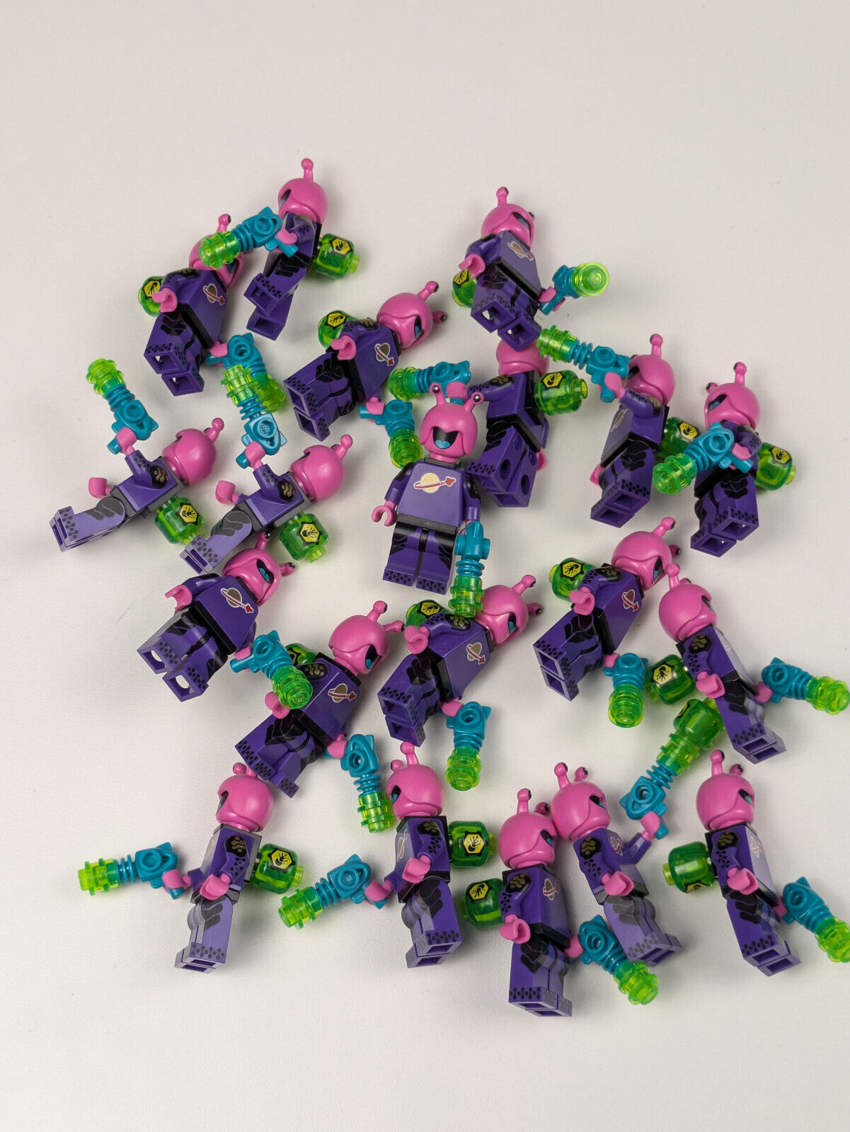 Lego Minifigure Series 22: Space Creature (20X) col396 Set 71032 - BUNDLE SET