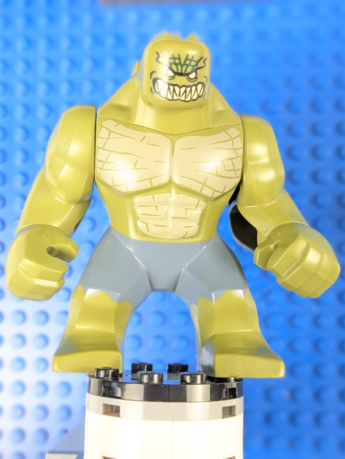 Lego Super Heroes: Killer Croc with Sand Blue Pants sh0280 Set 76055