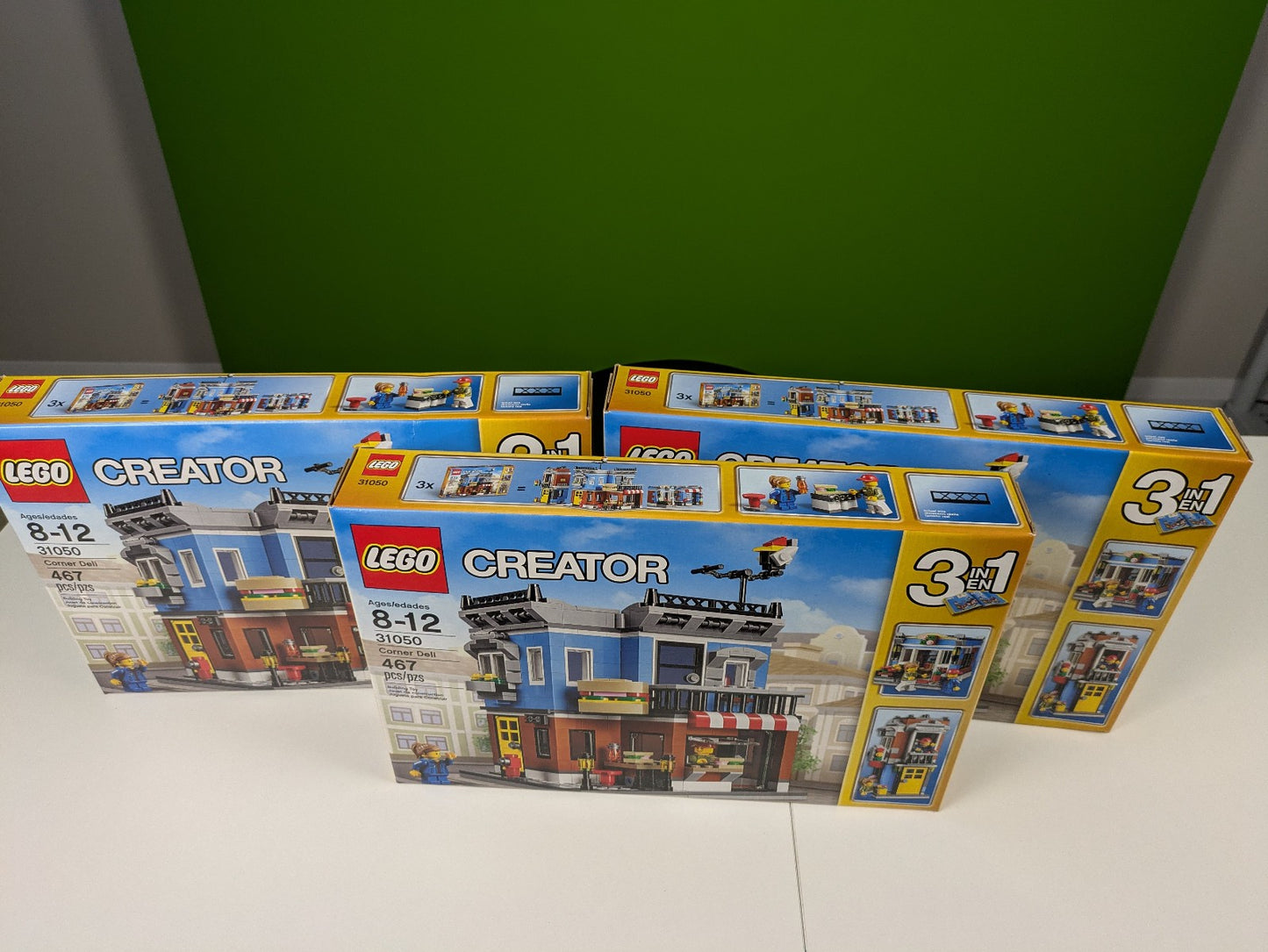 Lego Creator: Model: Building: Corner Deli Set 31050 BRAND NEW
