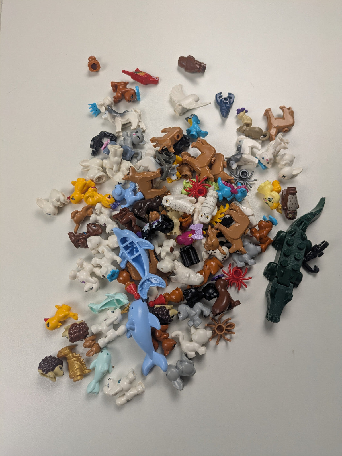 Lego Animal: Random Minifigure Animals - Assorted (Dolphin/Dog/Owl/Rabbit/Duck)
