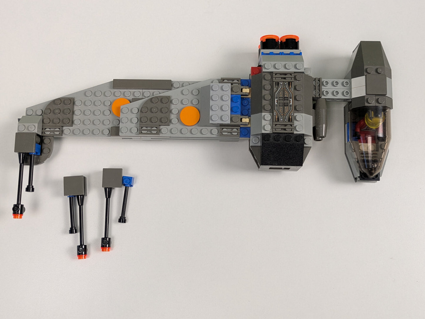 Lego Star Wars: B-wing at Rebel Control Center Set 7180