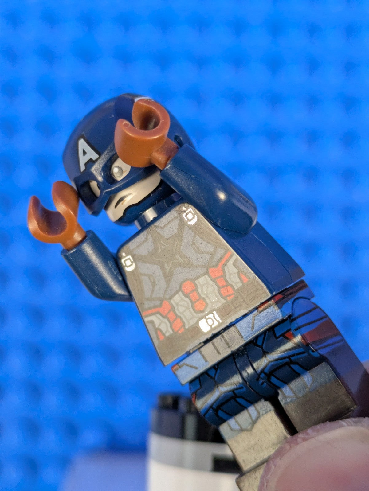 Lego Super Heroes: Captain America - Dark Blue Suit sh0495 Set 76101