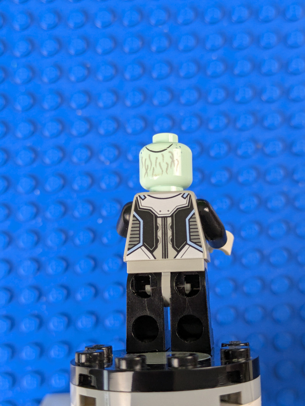 Lego Super Heroes: Infinity War: Ebony Maw - Light Aqua Head sh0508 Set 76108