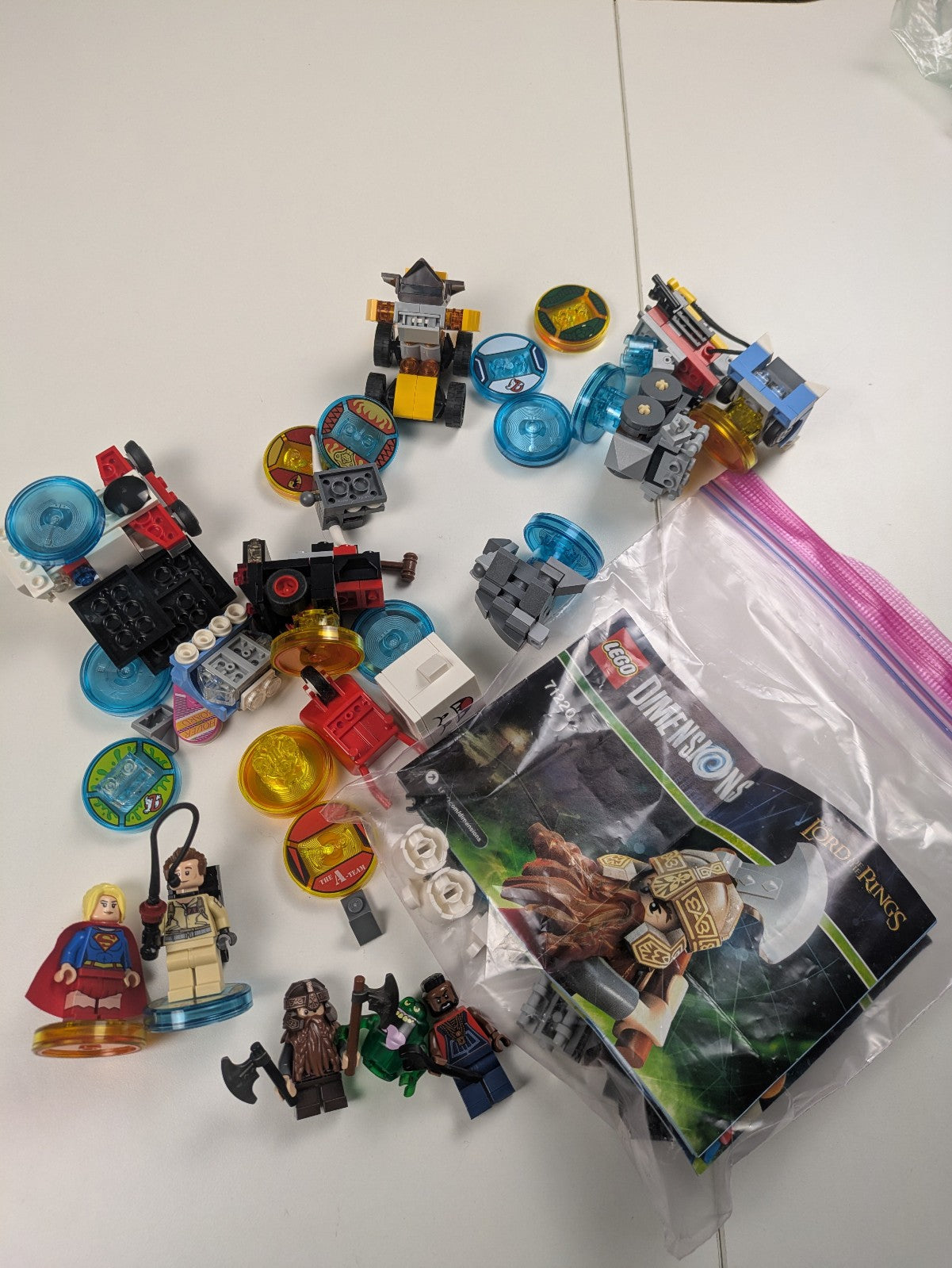 Lego Dimensions: Assorted LEGO Dimensions 20+ Set Bundle - Ultimate Collection!