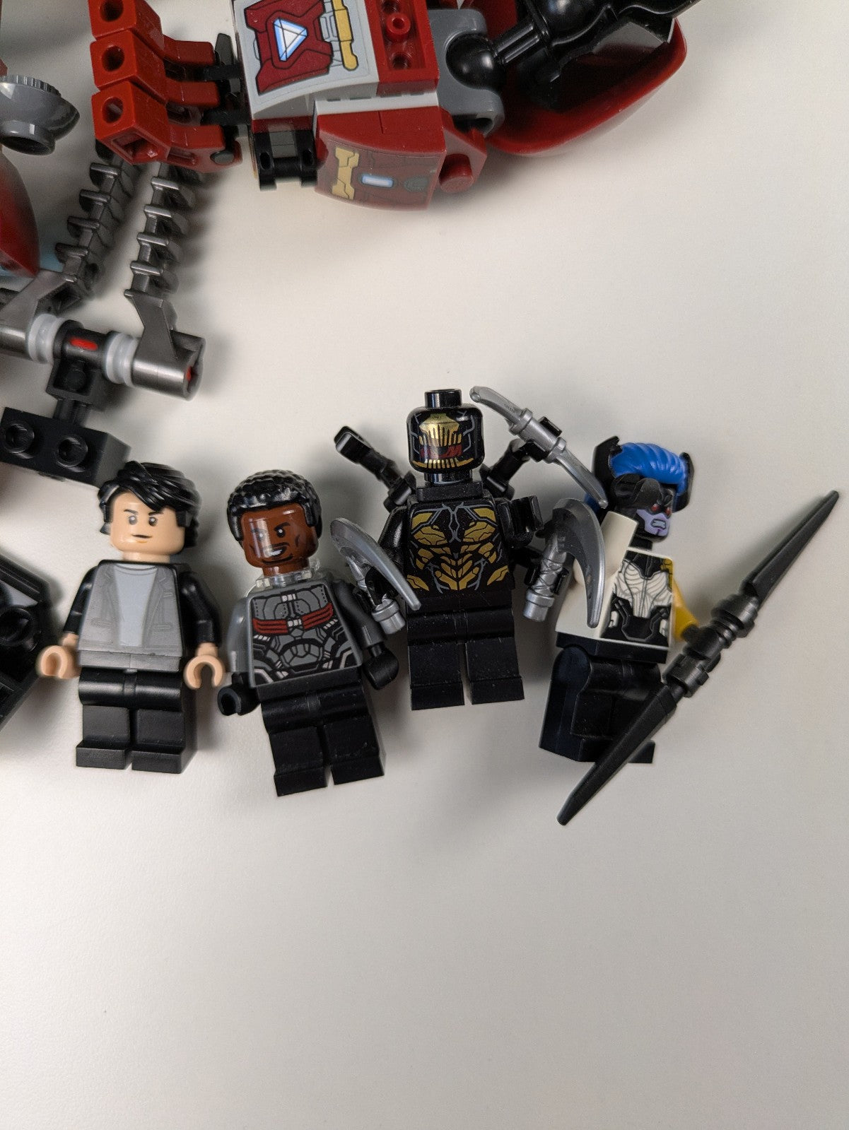 Lego Super Heroes: The Hulkbuster Smash-Up Set 76104 - Complete Set