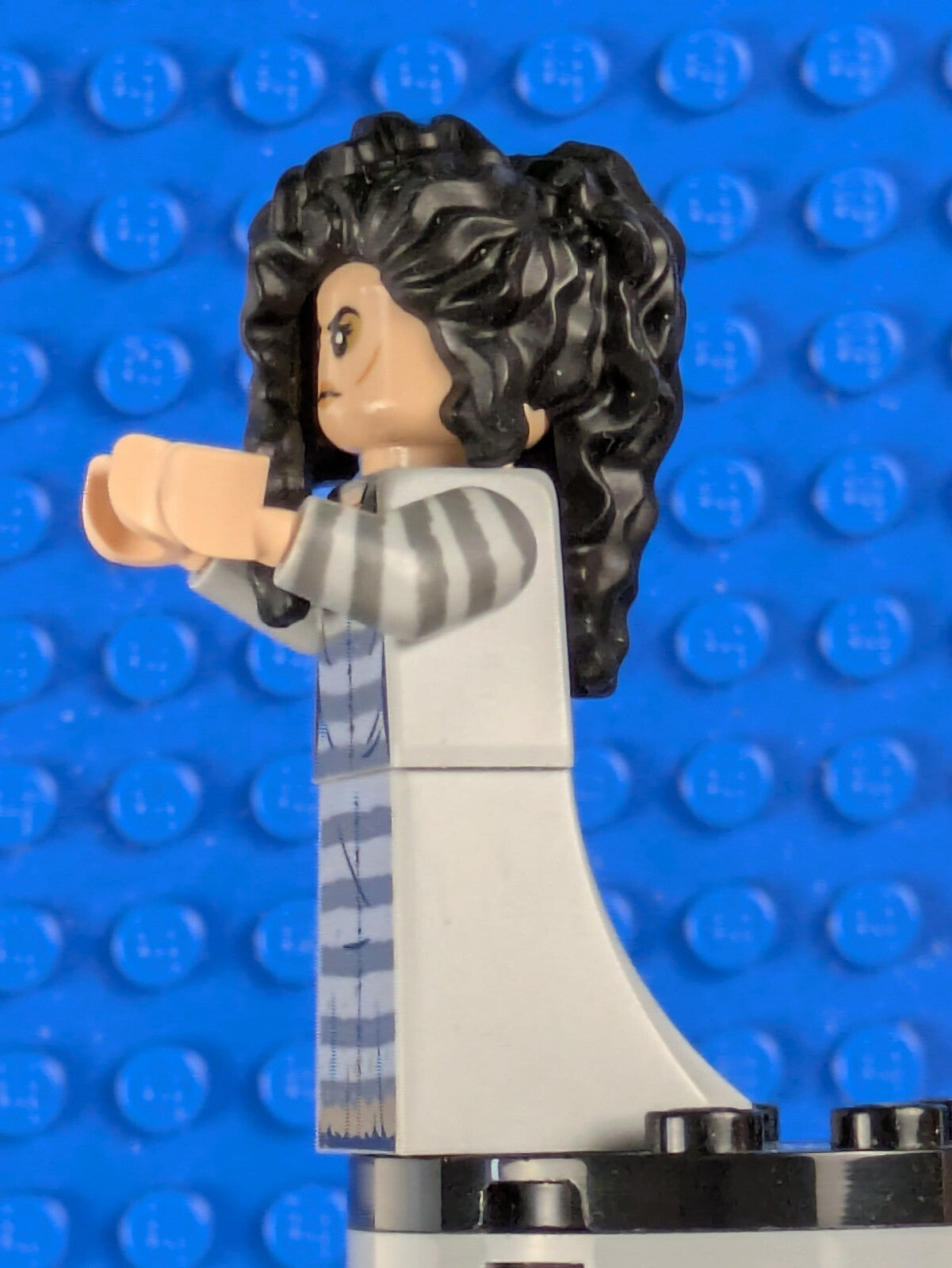 Lego Collectible Minifigures: Harry Potter: Bellatrix Lestrange colhp2-12 71028