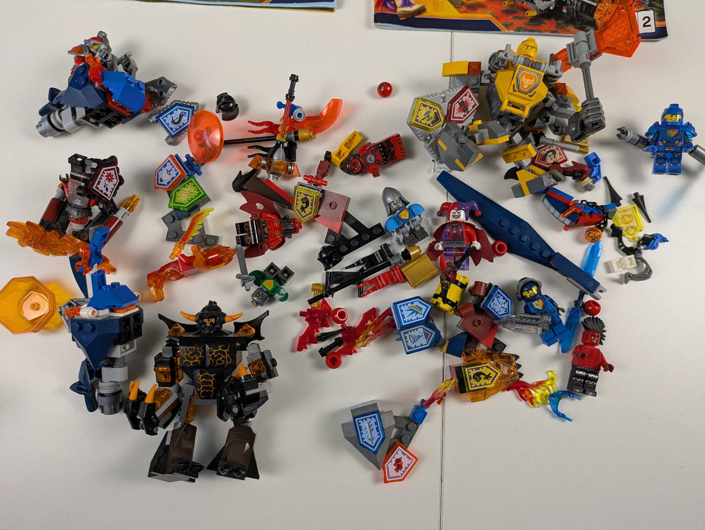 Lego NEXO KNIGHTS Collection: 12 Assorted Sets - Ultimate Collection!
