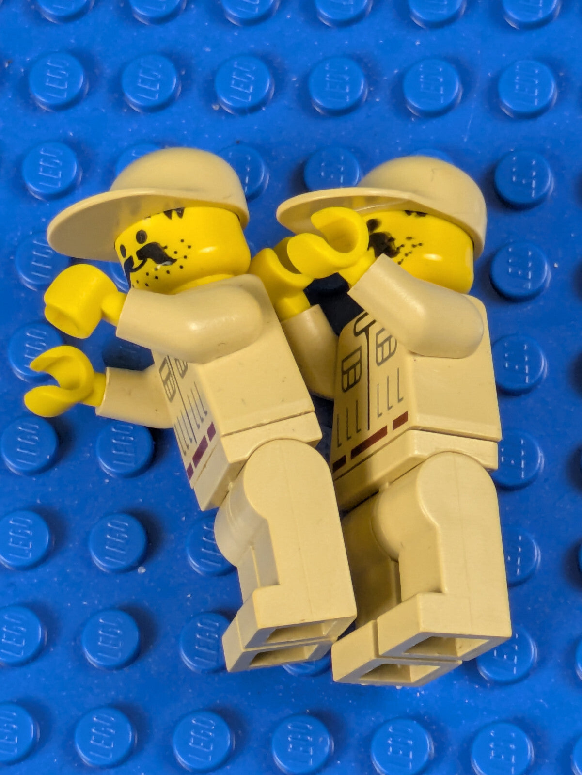 Lego Star Wars: Rebel Technician - Tan Uniform (2X) sw1034 Sets 7140, 7142