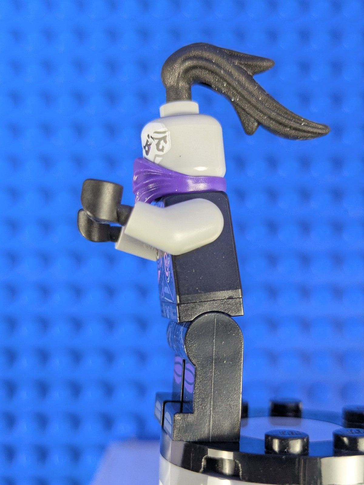 Lego NINJAGO: Sons of Garmadon: Ultra Violet njo0400 w/ Helmet Set 70640