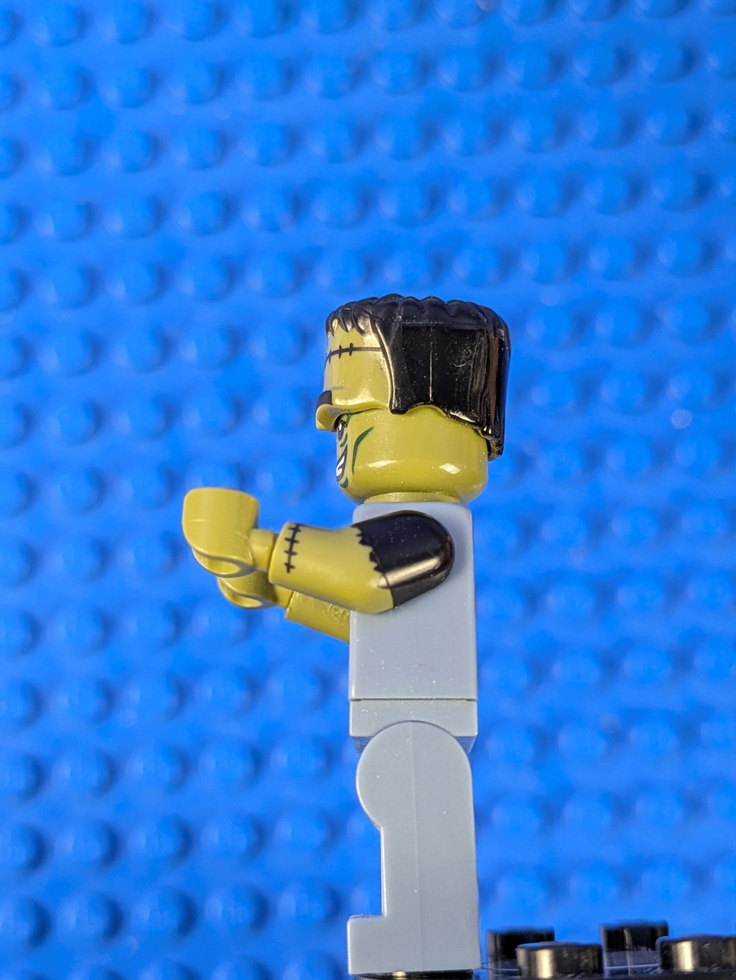 Lego Collectible Minifigures: Series 14: Monster Rocker col222 Set 71010 6100817