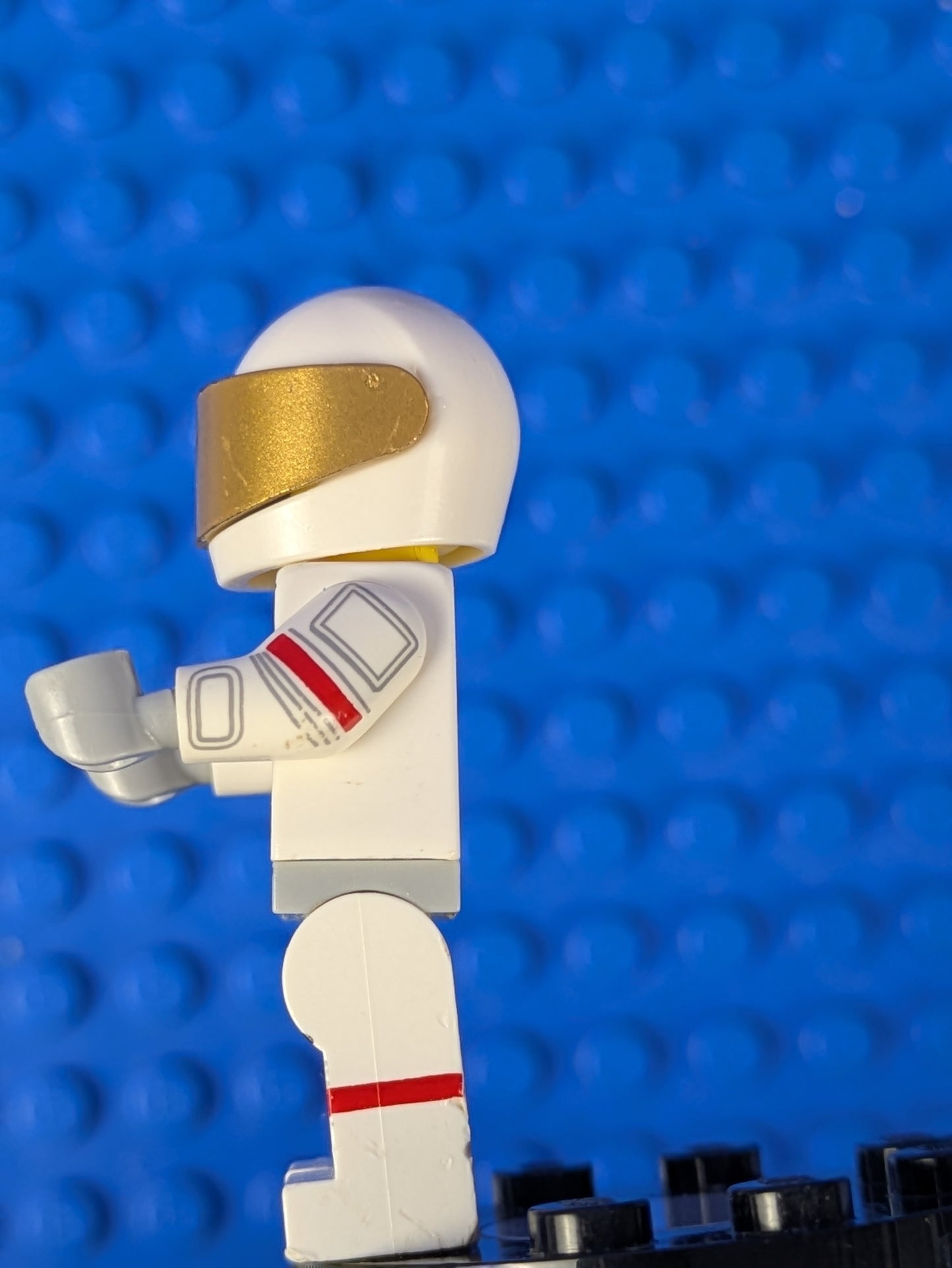 Lego Collectible Minifigures: Series 15: Astronaut col229 Set 71011