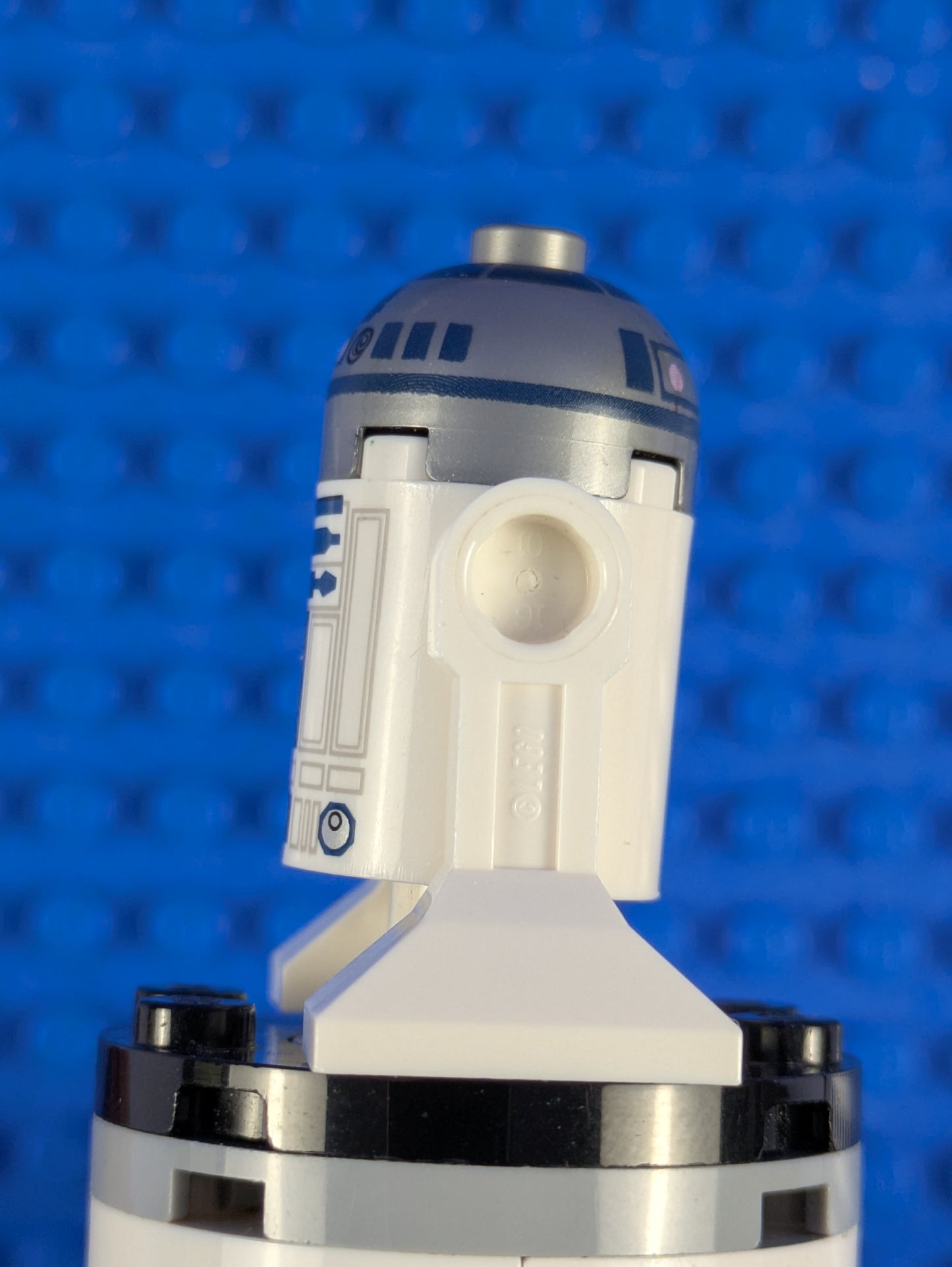 Lego Star Wars: R2-D2- Astromech Droid sw0527a Set 75235 75059
