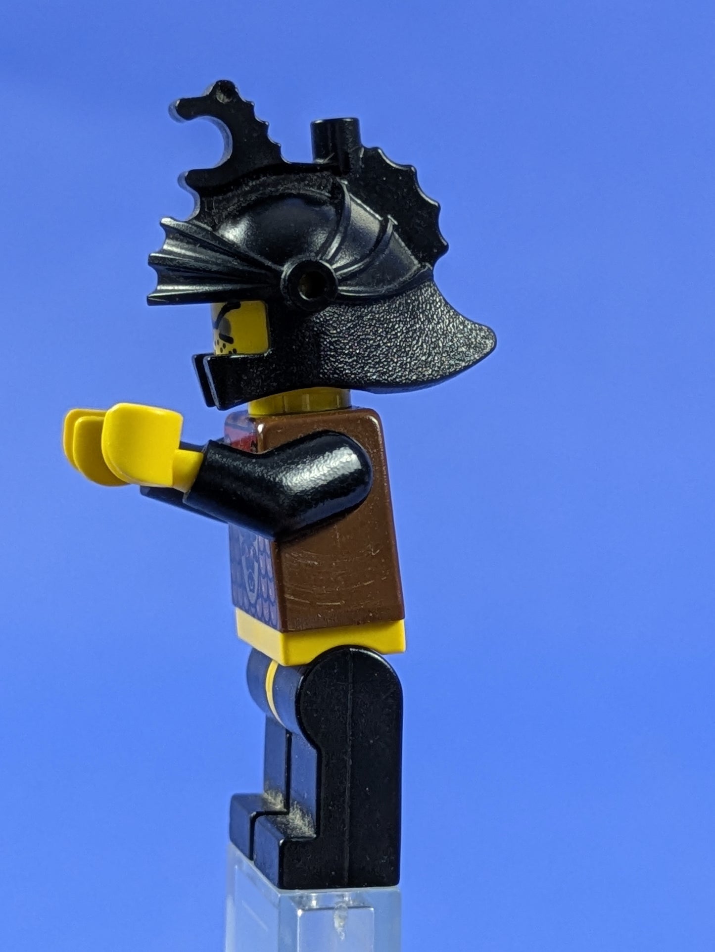 LEGO Castle Knights Kingdom I - Robber 2 Black Dragon Helmet cas045 4806