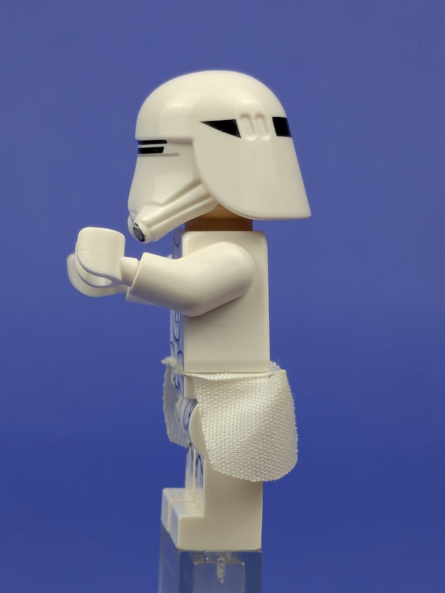 LEGO Star Wars First Order Snowtrooper with Kama sw0657 75100