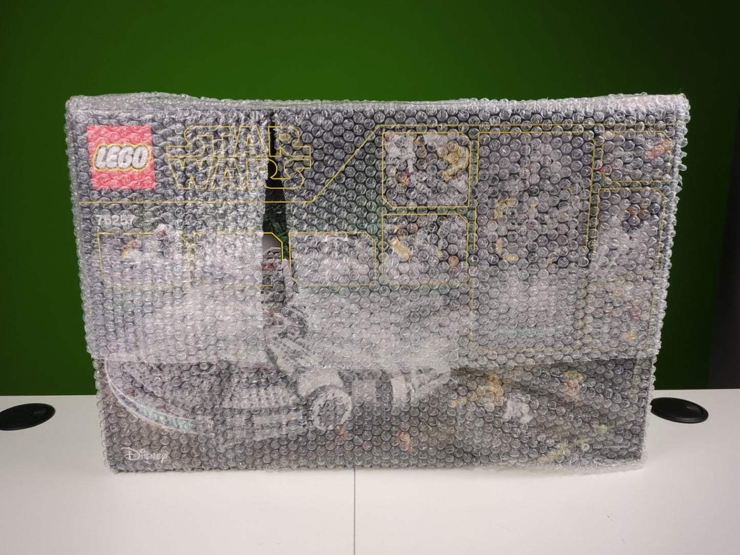 Lego Star Wars: Millennium Falcon Set 75257 - BRAND NEW!