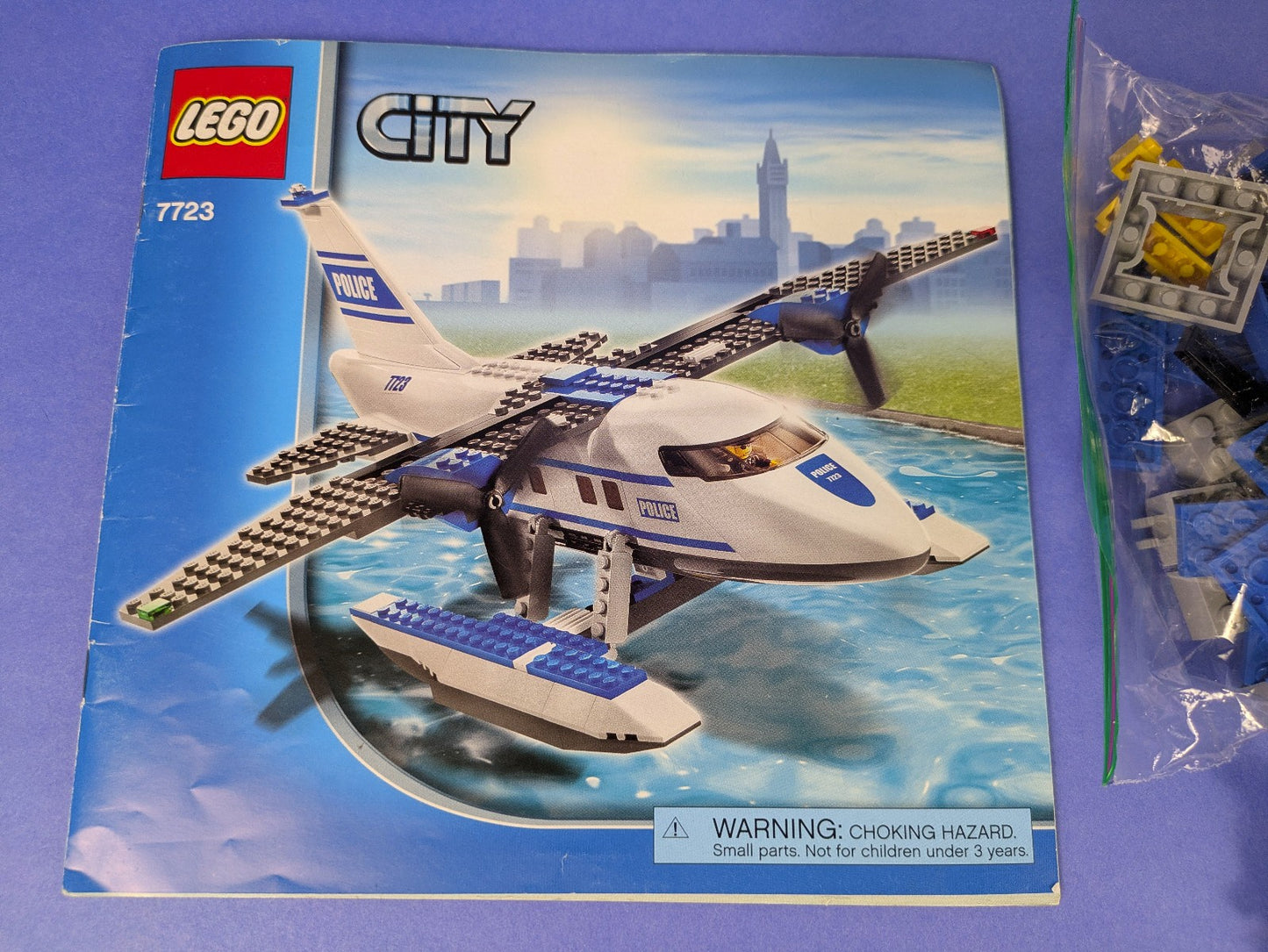 Lego Town: City: Police: Police Pontoon Plane 7723