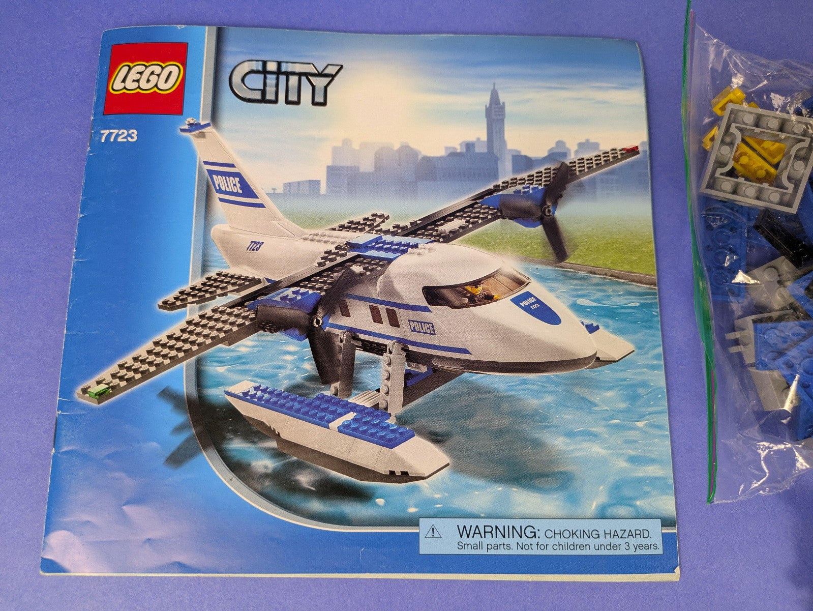 Lego Town: City: Police: Police Pontoon Plane 7723