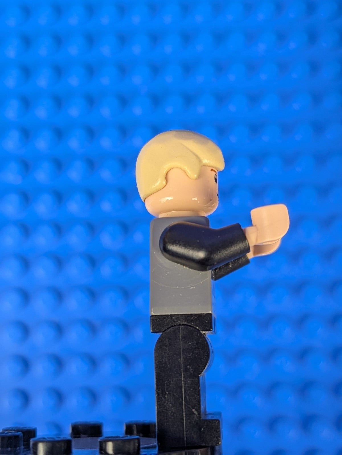 Lego Star Wars: Luke Skywalker (Dark Bluish Gray Jedi Robe) sw0395 Set 9496