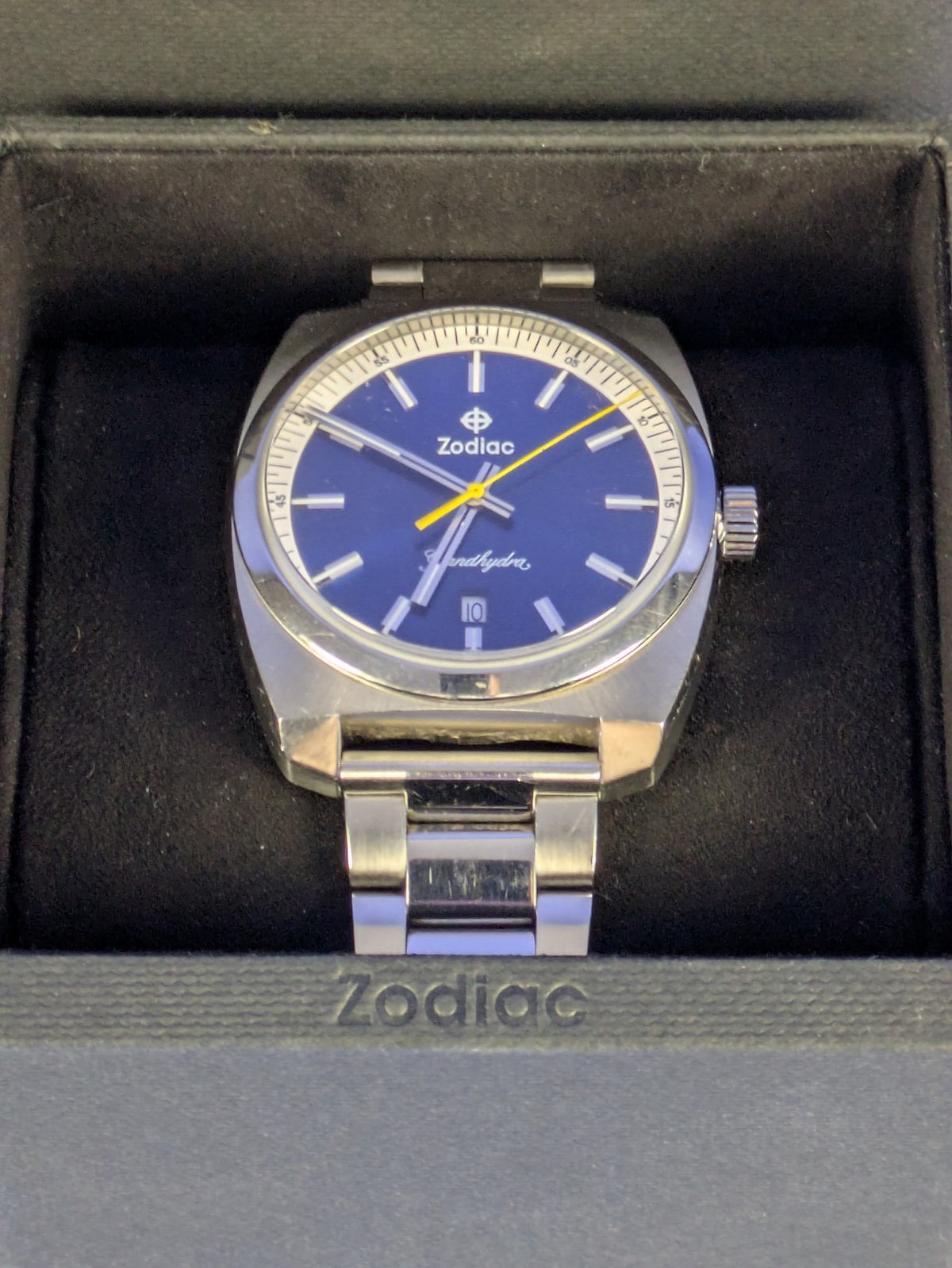 ZODIAC Grandhydra Quartz ZO9950 Stainless Steel Men's Watch with Box