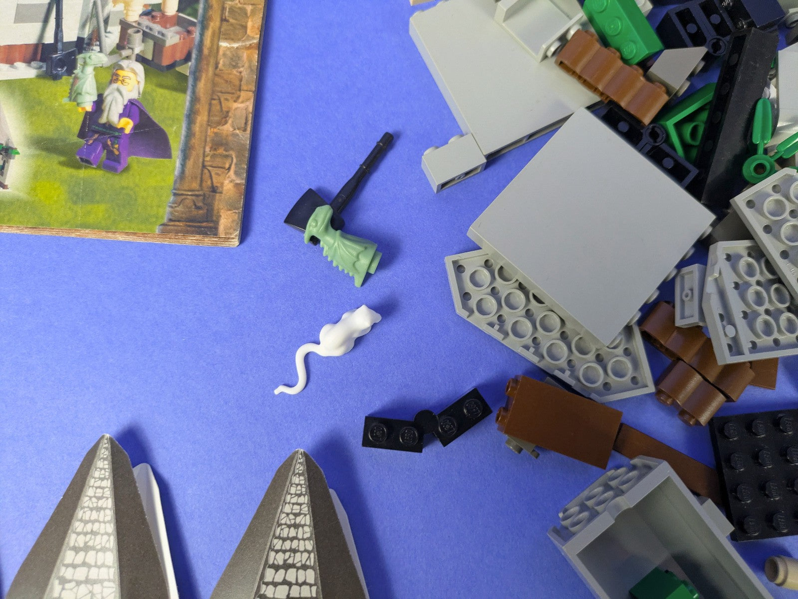 Lego Harry Potter: Sorcerer's Stone: Hagrid's Hut {1st edition} 4707