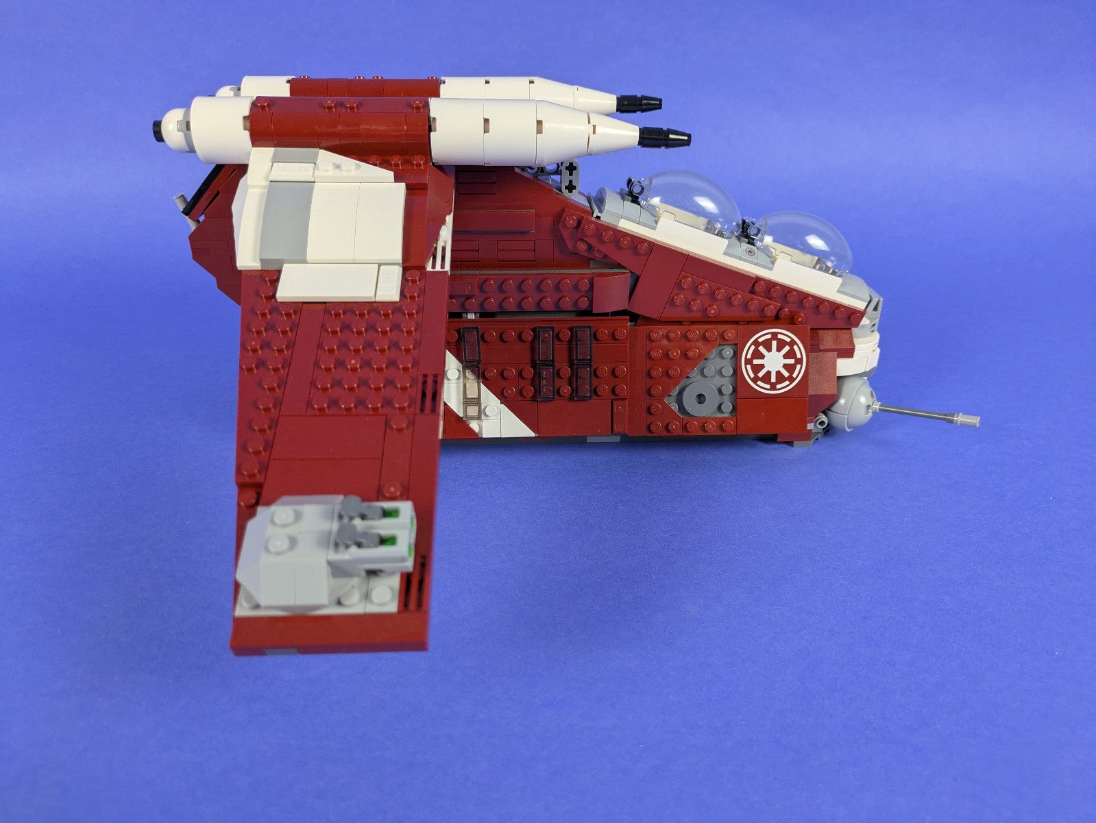 Lego Star Wars: The Clone Wars: Coruscant Guard Gunship Set 75354