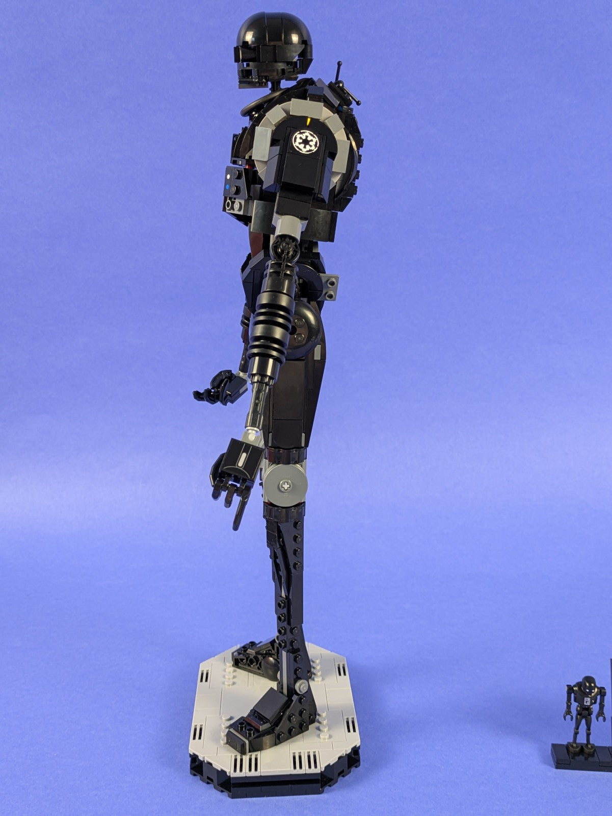 Lego Star Wars: Sculptures: K-2SO Set 75434 Complete Set