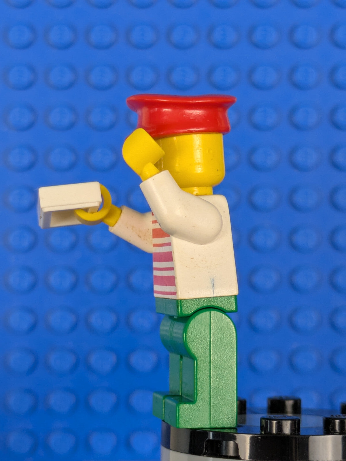 Lego Town: Classic Town: Horizontal Lines Red - Red Arms hor018 Set 535