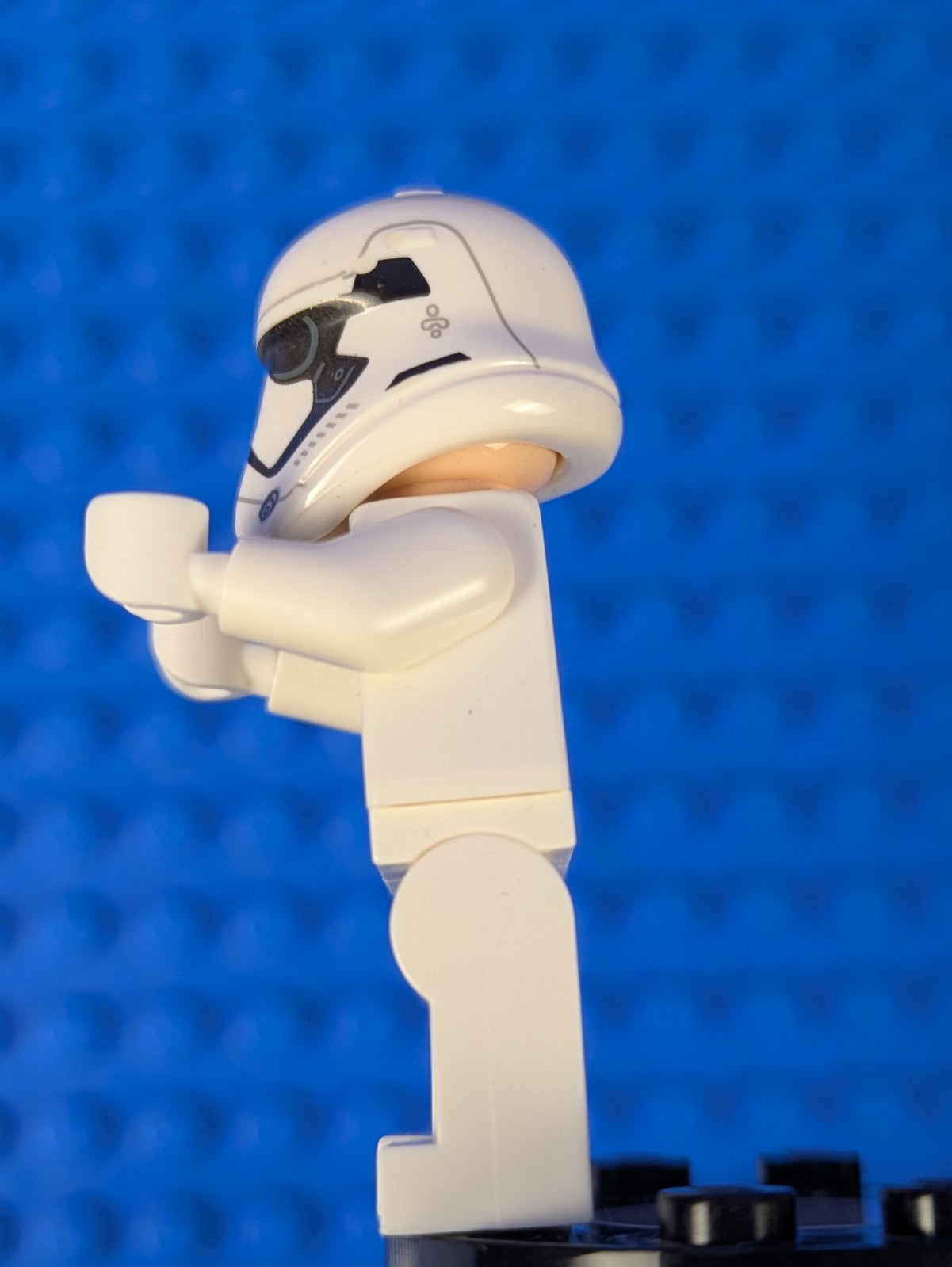 Lego Star Wars: First Order Stormtrooper - Pointed Mouth sw0905 Set 75189