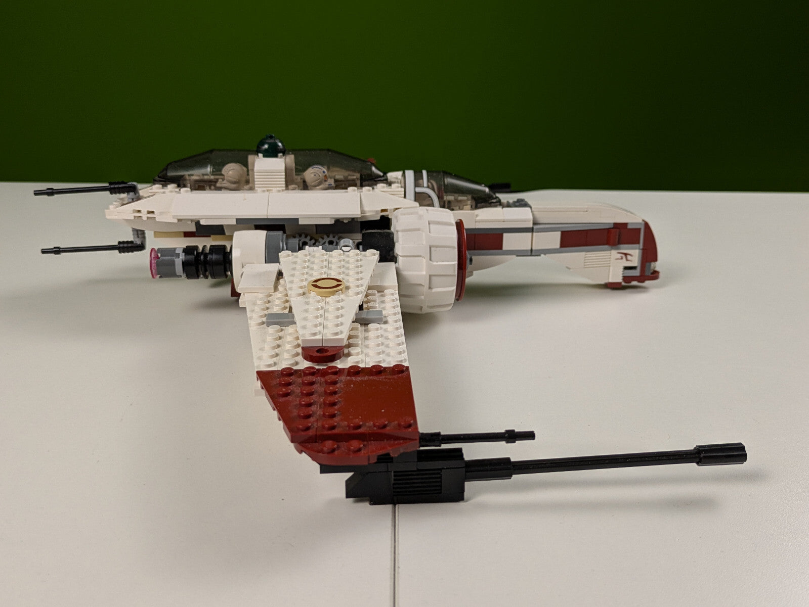 Lego Star Wars: ARC-170 Starfighter Set 8088 - Incomplete Minifigures