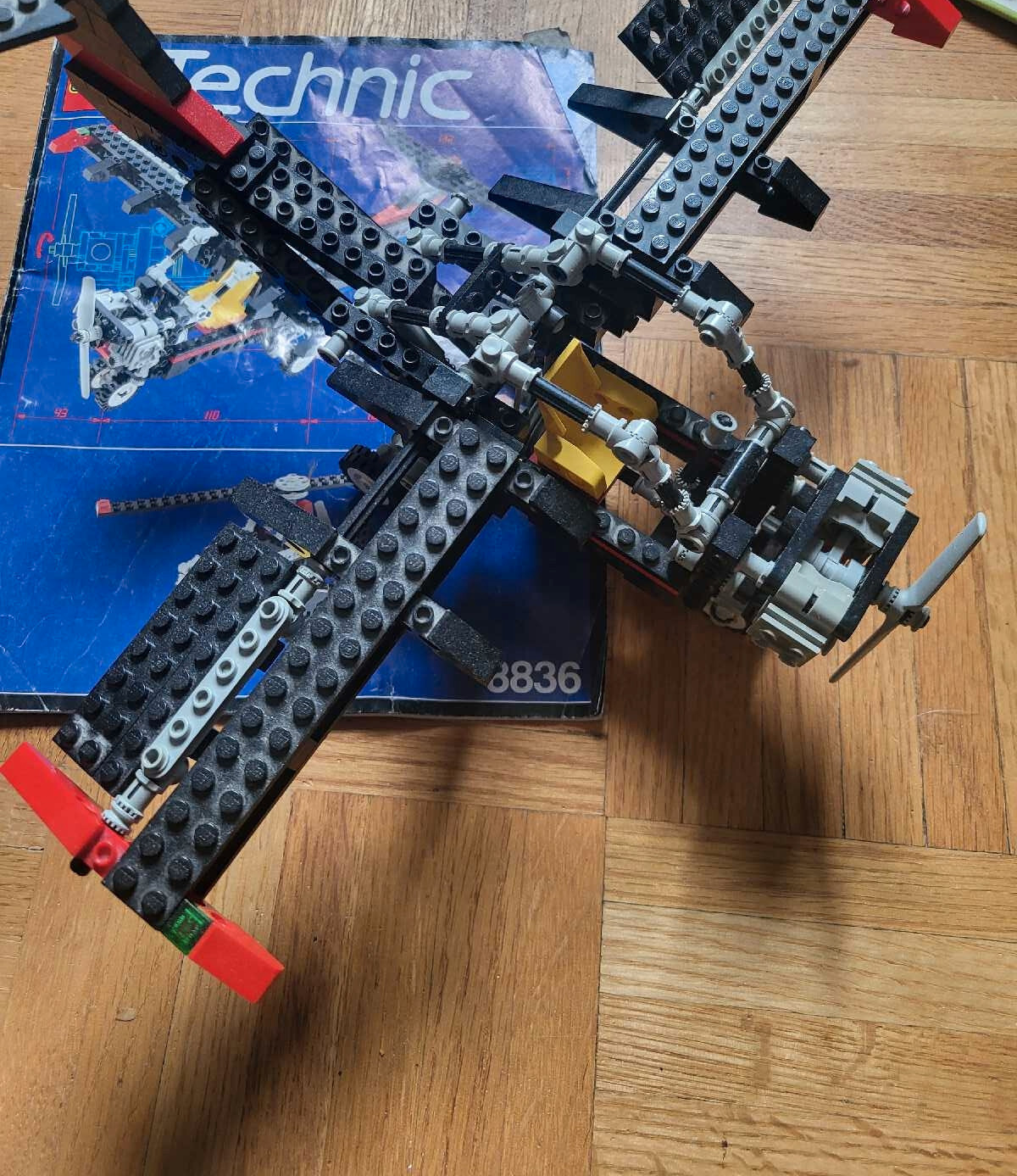 Lego Technic: Sky Ranger 8836 - w/ Instructions
