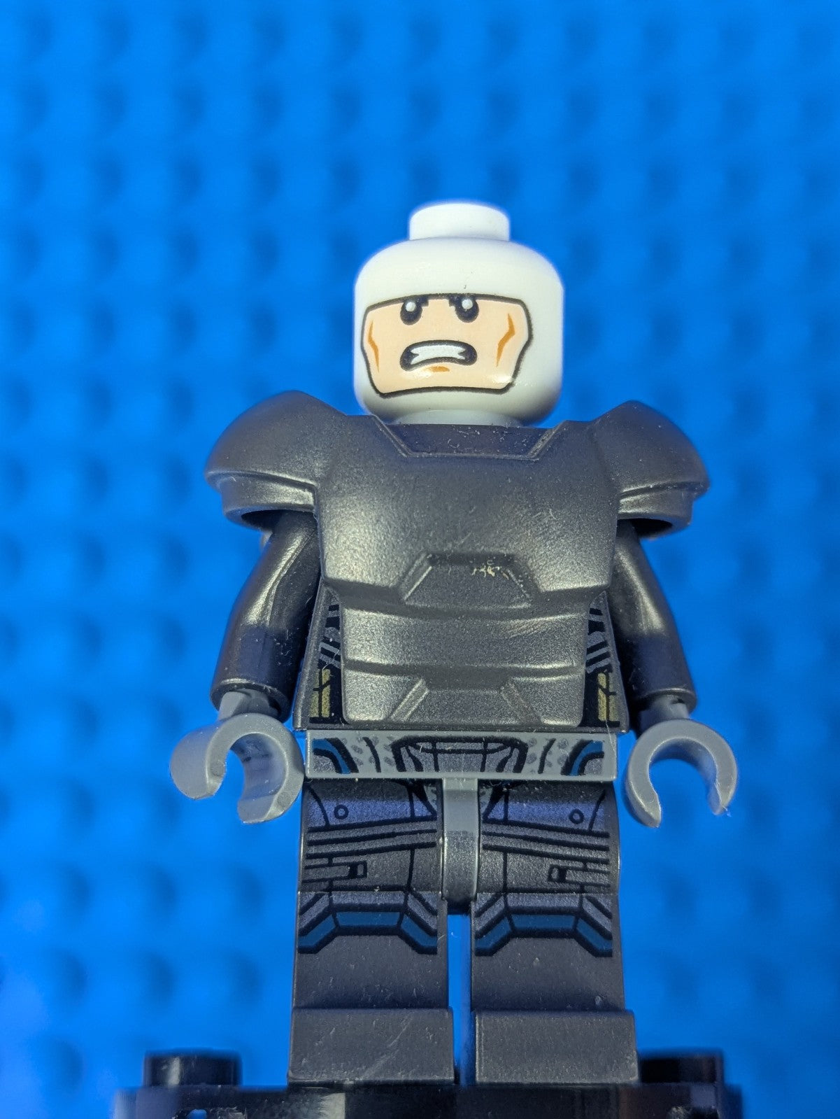 Lego Super Heroes: Batman - Armored, without Cape sh0217a Set 76044