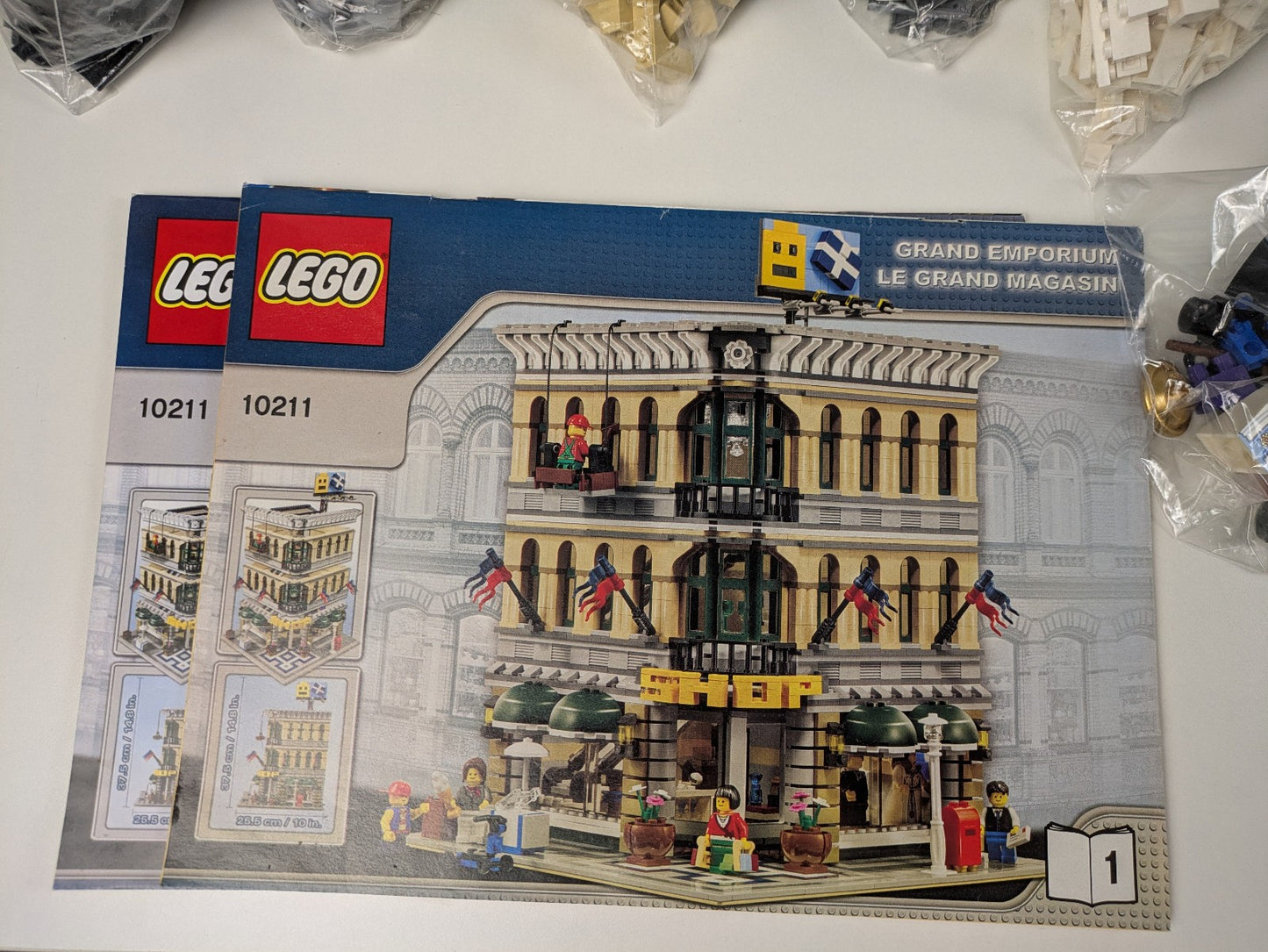 Lego Creator: Modular Buildings Collection: Grand Emporium Set 10211