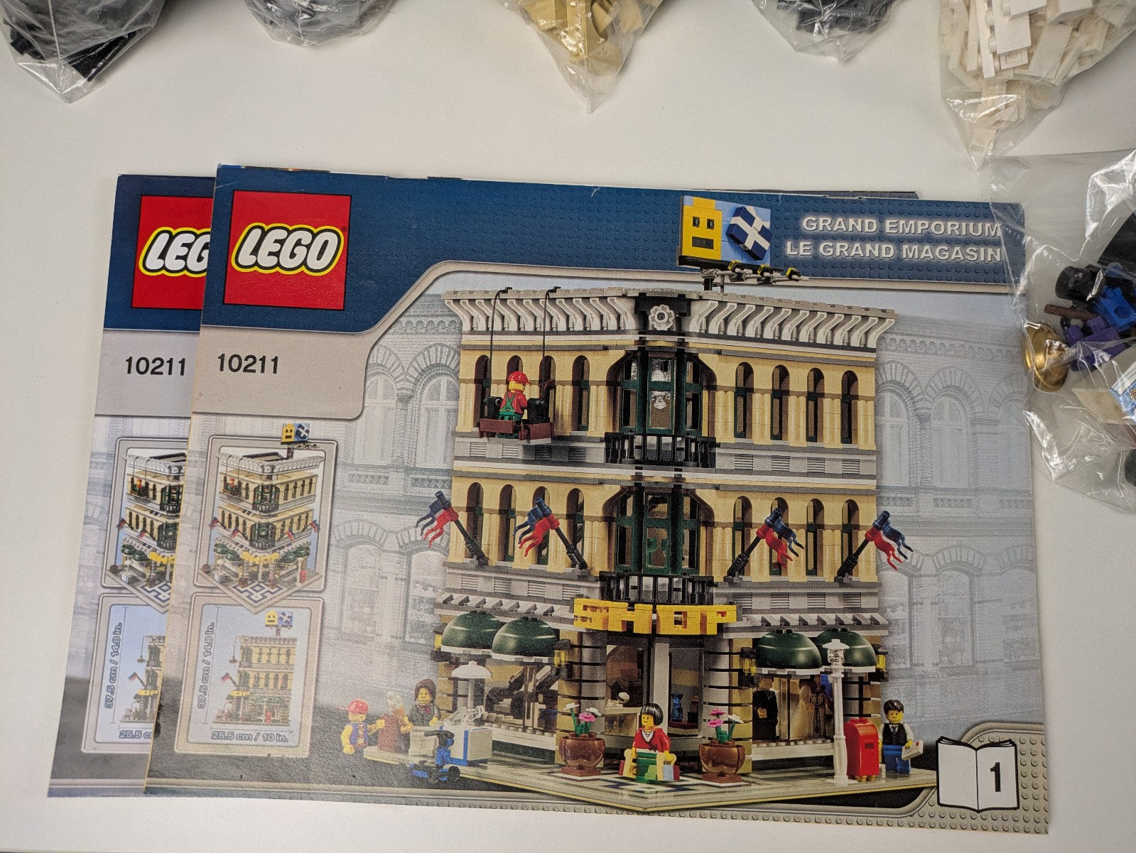 Lego Creator: Modular Buildings Collection: Grand Emporium Set 10211