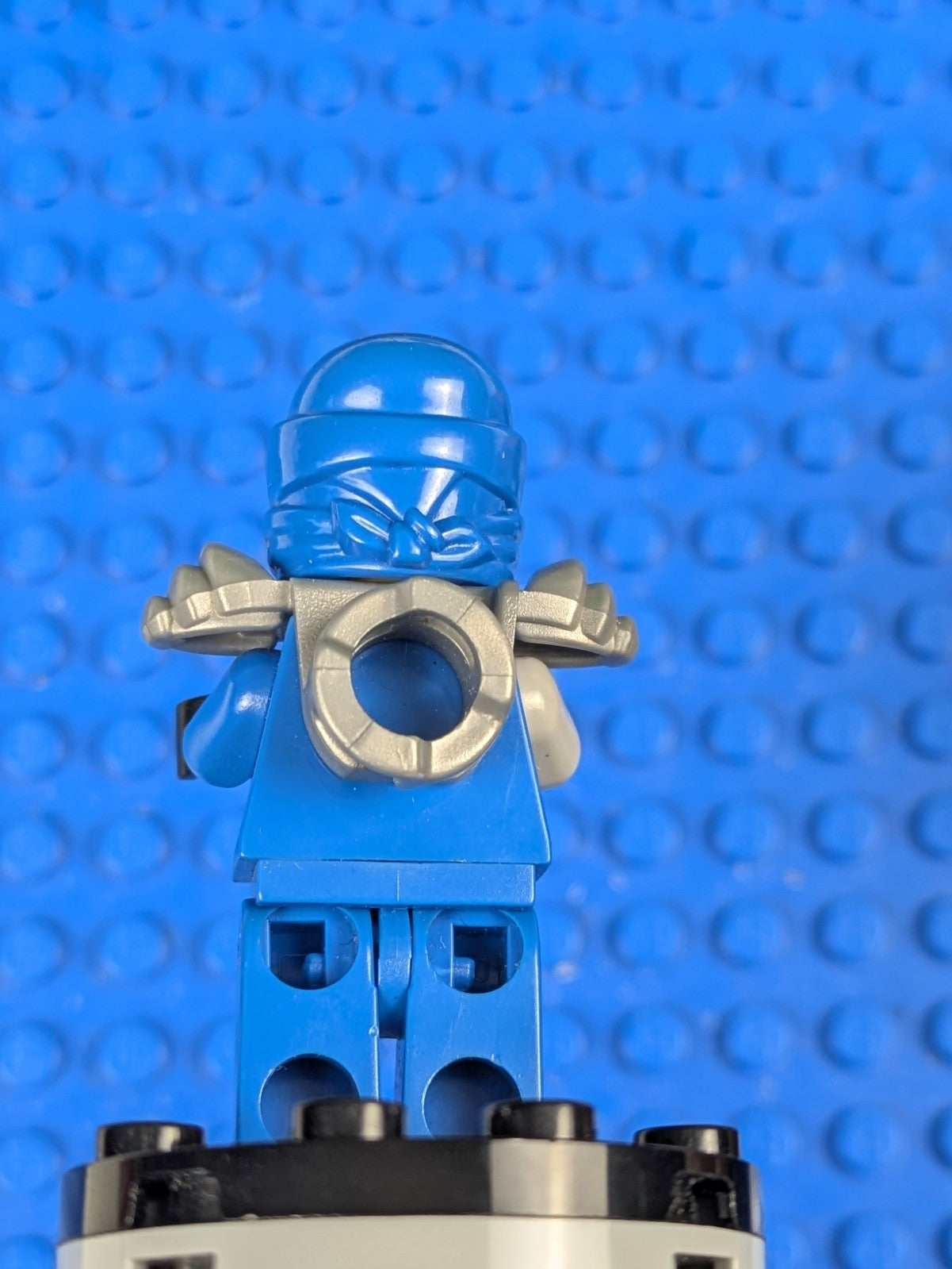 Lego NINJAGO: Rise of the Snakes: Jay ZX - Shoulder Armor njo0047 Set 9449