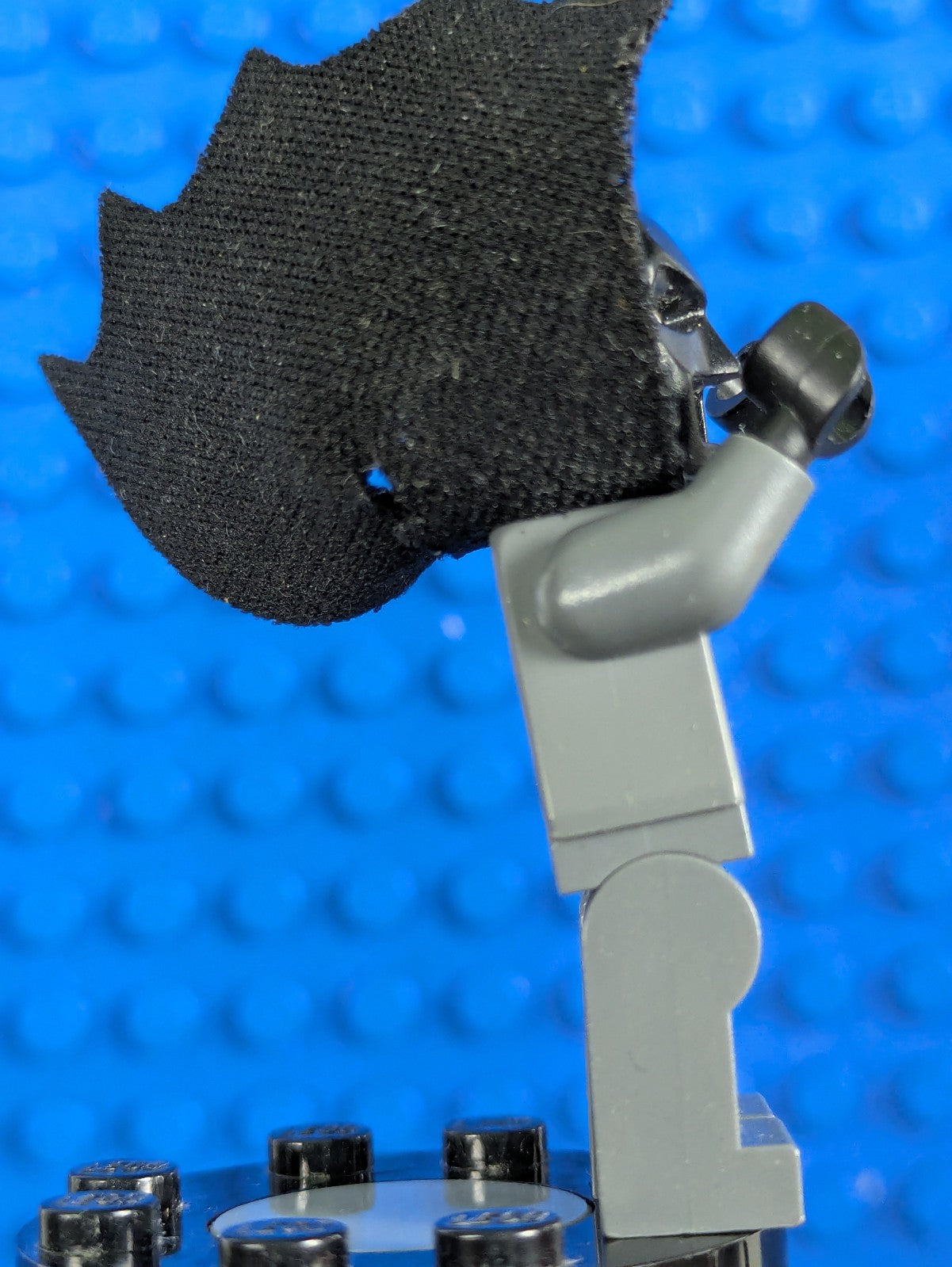 Lego Super Heroes: Batman - Dark Bluish Gray Suit sh0151 Set 76026